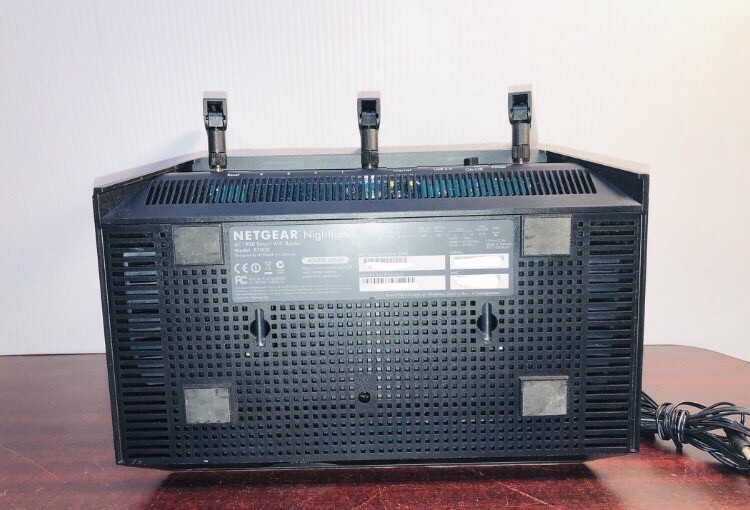 Netgear Nighthawk AC1900 Model R 7000 Wireless WiFi Router