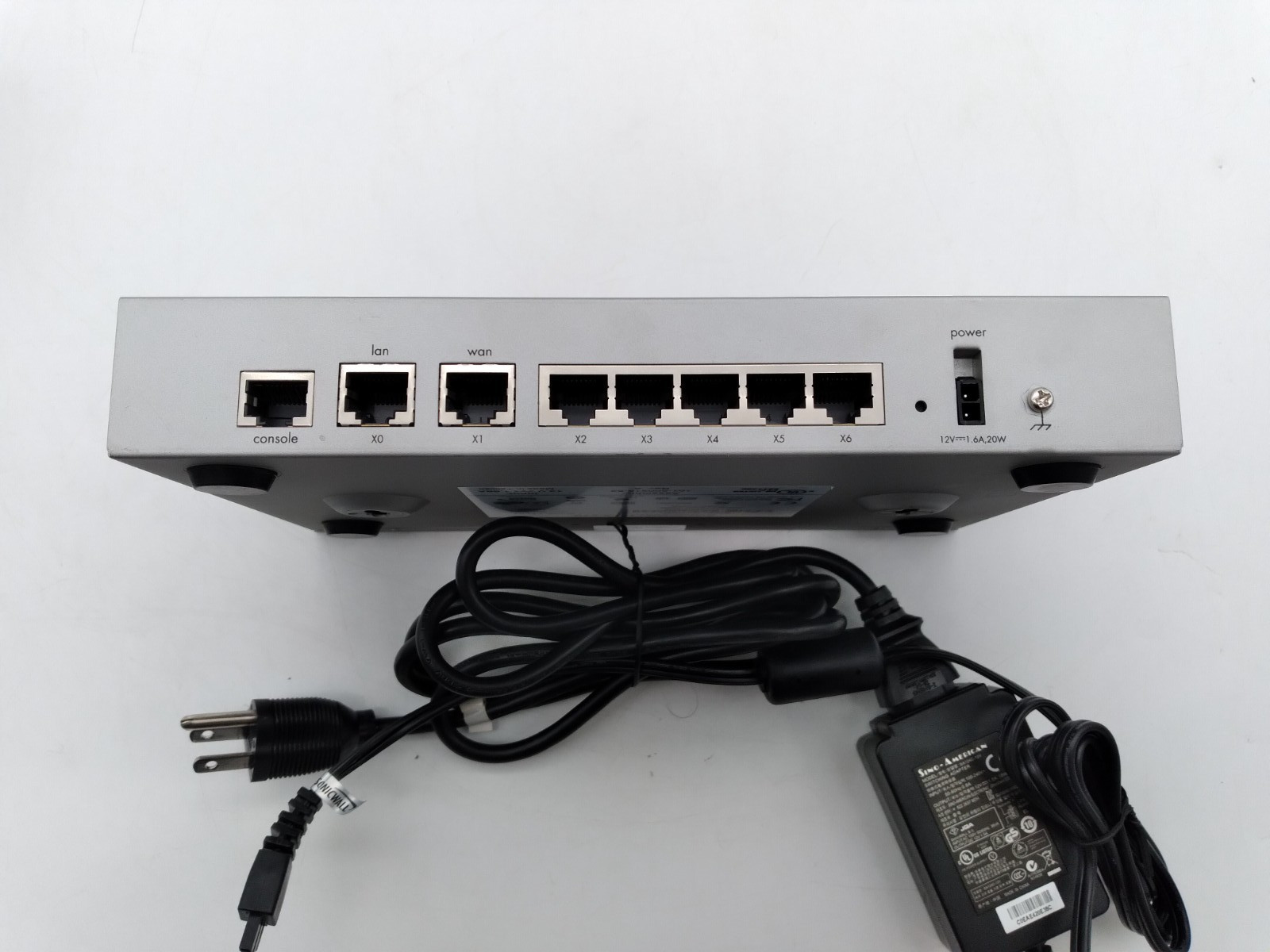 SonicWall TZ210 Firewall-Network Security Appliance APL20-063 w/Power Adapter