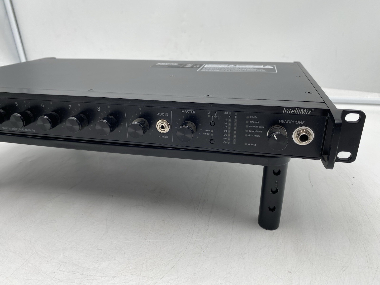 Shure SCM820 Digital IntelliMix Automatic Mixer