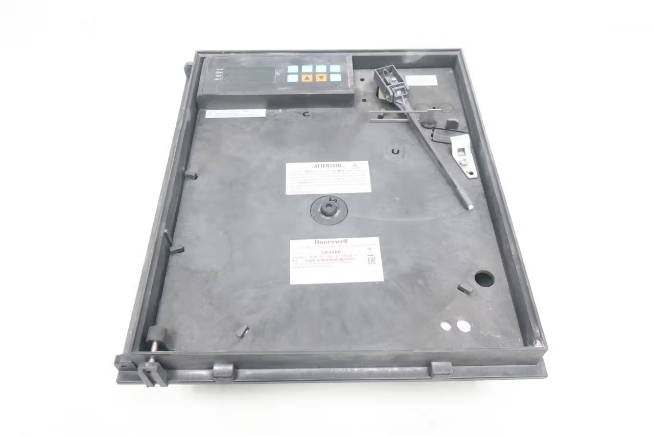 Honeywell DR4500 DR45AT-1110-00-000-0-00000E-0 Chart Recorder 120/240v-ac