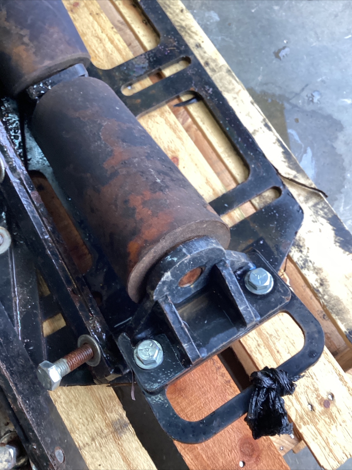 2 LJ WELDING AUTOMATION Model HZD-100 WELDING PIPE ROLLERS W/extra Brackets