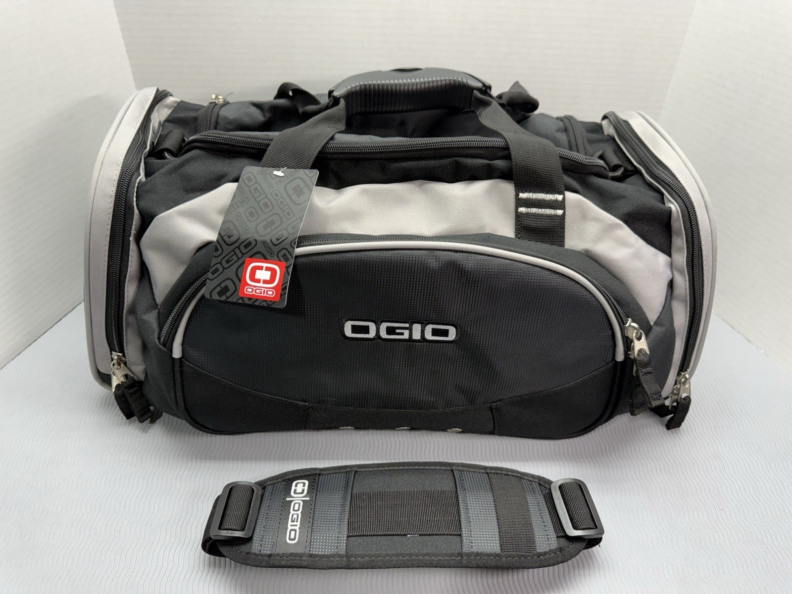 OGIO Monster Muscle Black Gym Duffle Bag With Shoulder Strap Multi-Functional Lg