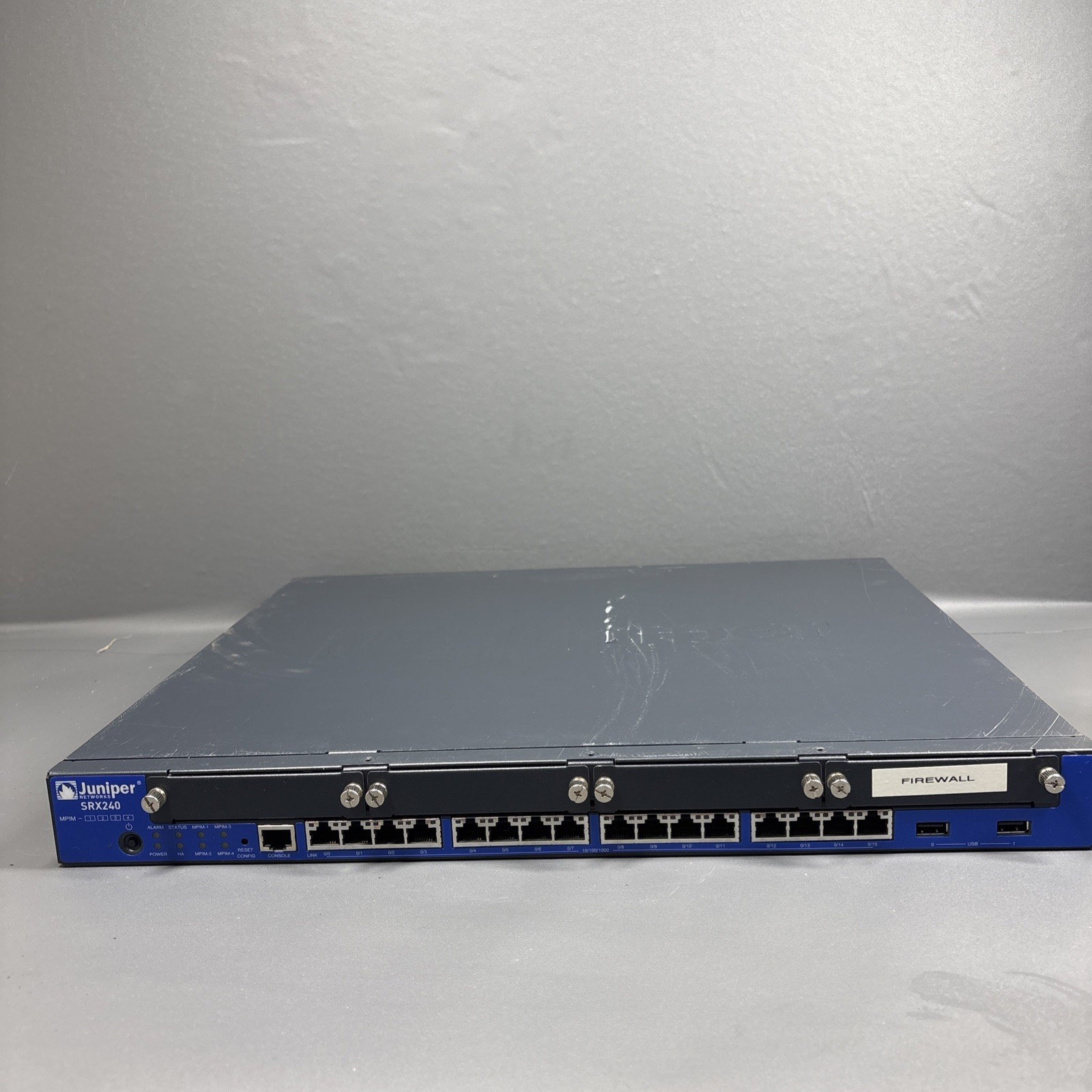 Juniper SRX240 Services Gateway Firewall Router VPN Appliance Untested