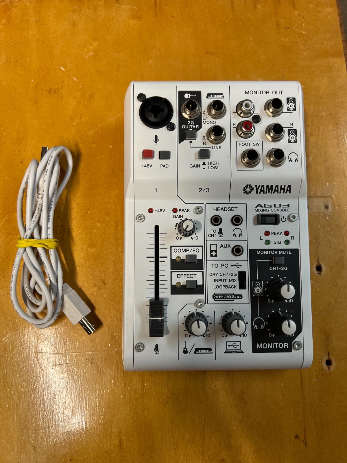 YAMAHA AG03 Mixing Console w/cable Podcasting Excellent