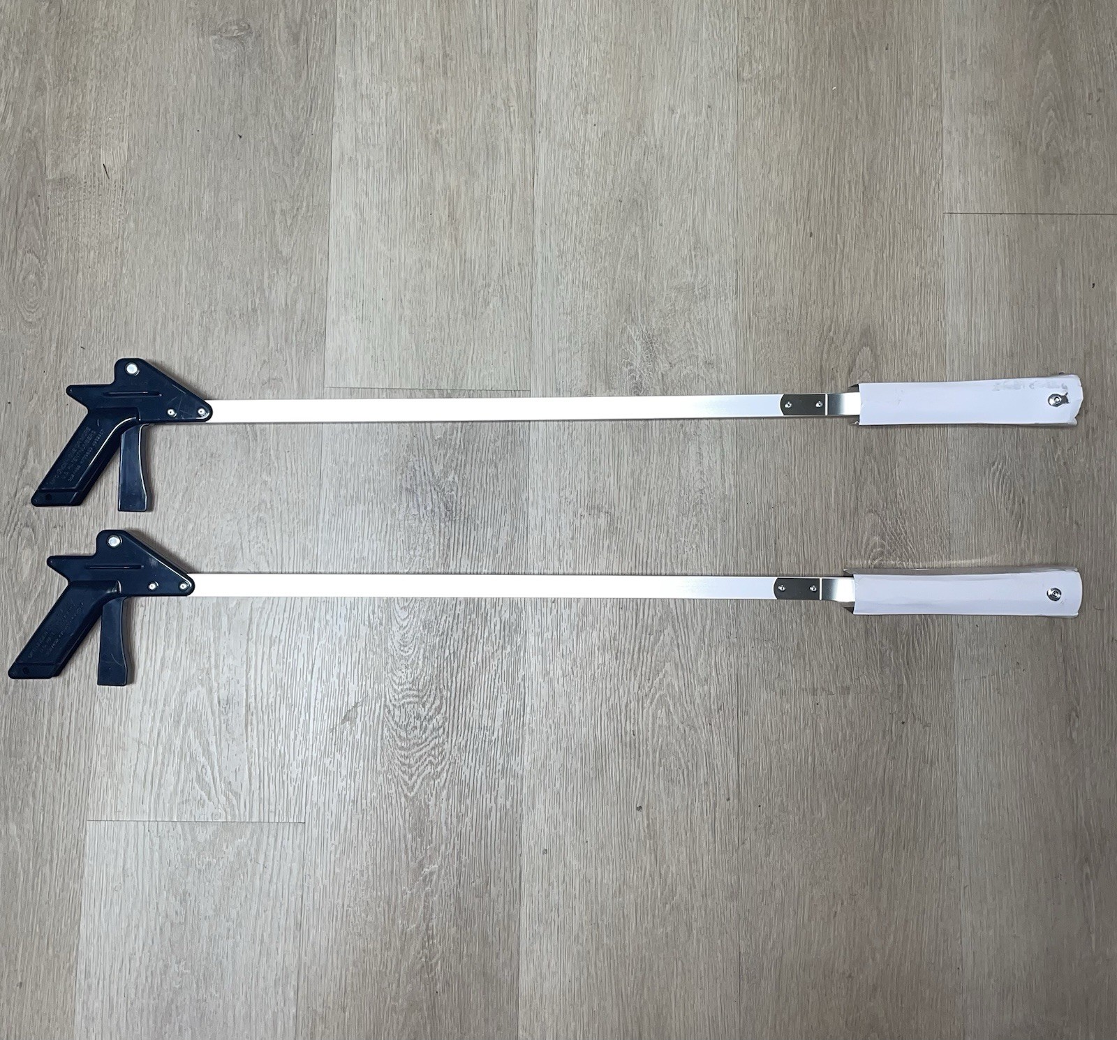 ArcMate Pick Up Tool Grabber Reacher Reaching Heavy Duty 32 Inch Black