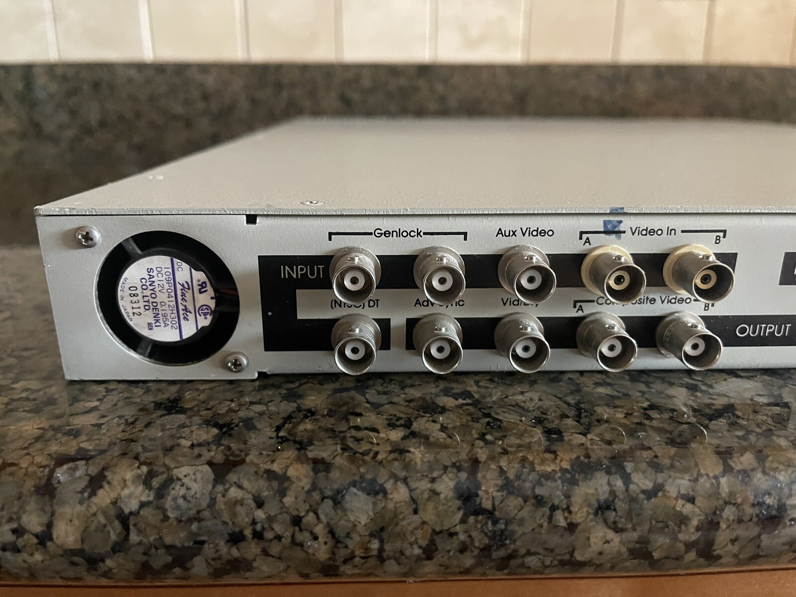 MICROTIME FS 8 VIDEO SIGNAL SYNCHRONIZER