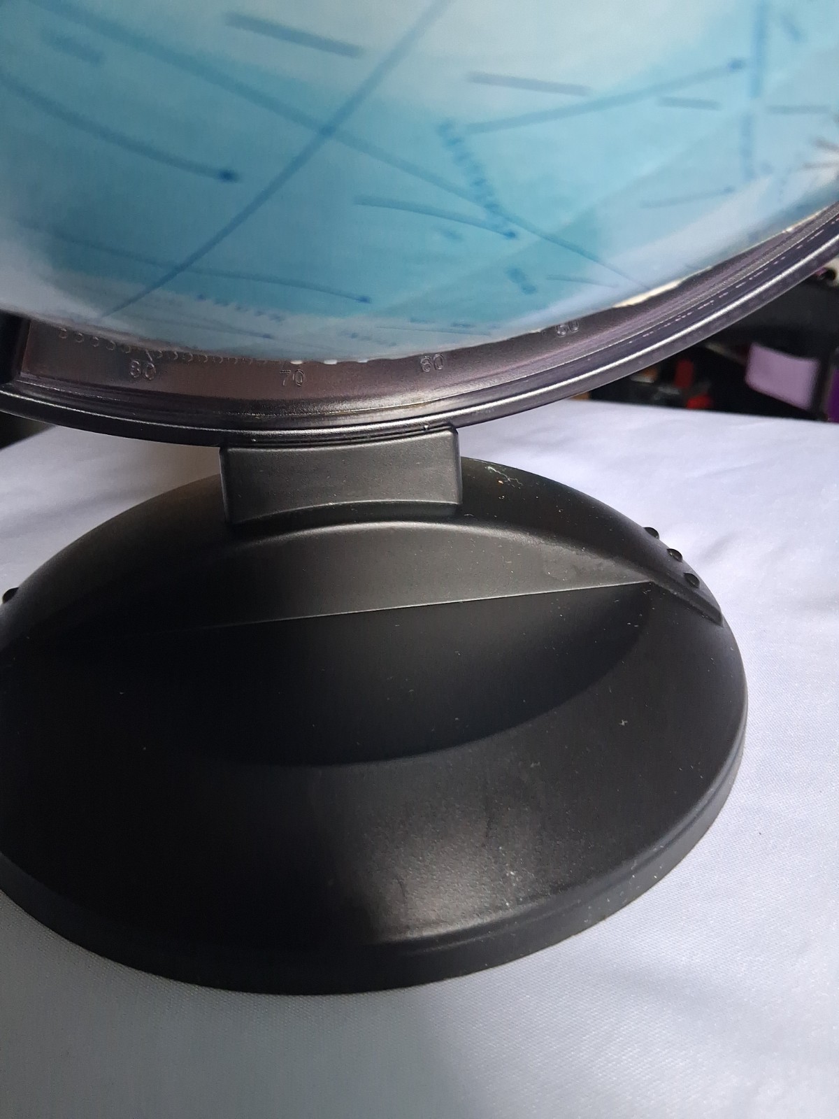 GlobeMaster 12" Tabletop Rotating Multicolor World Globe *see aging As Is*