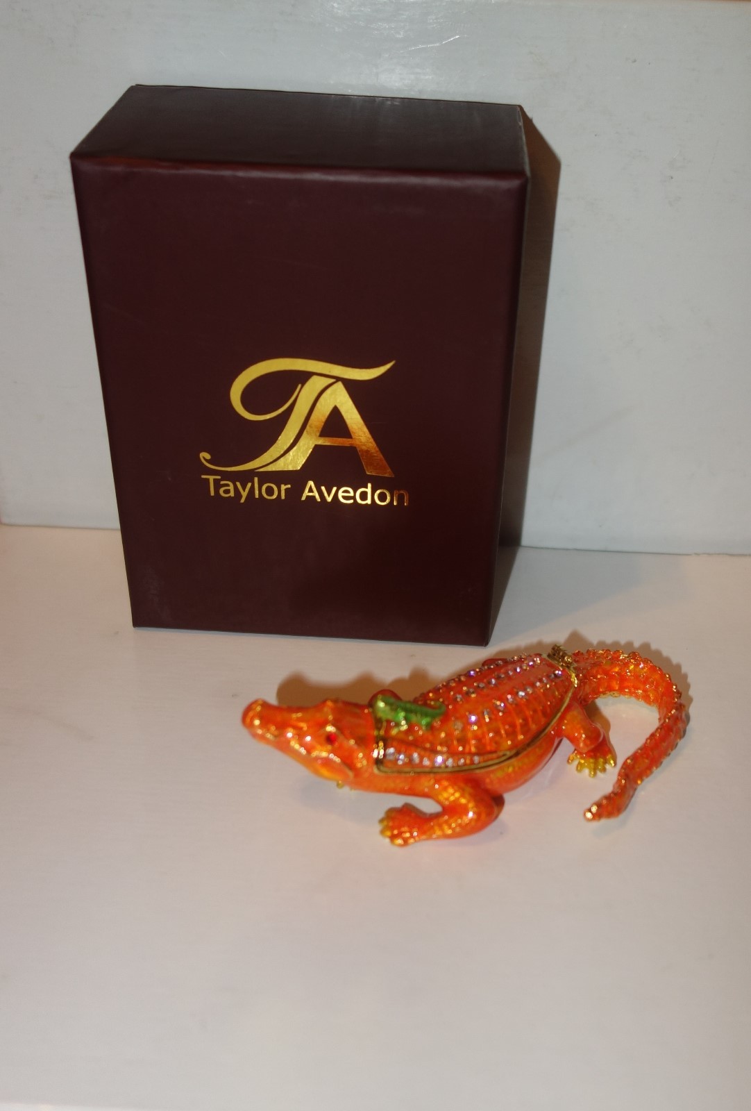Taylor Avedon Collectible crocodile TRINKET BOX new+ box $140
