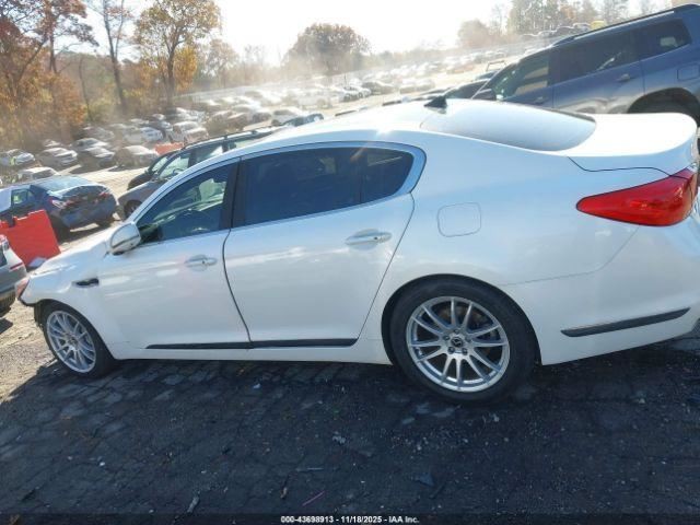 K900 2015 Glove Box 5028341
