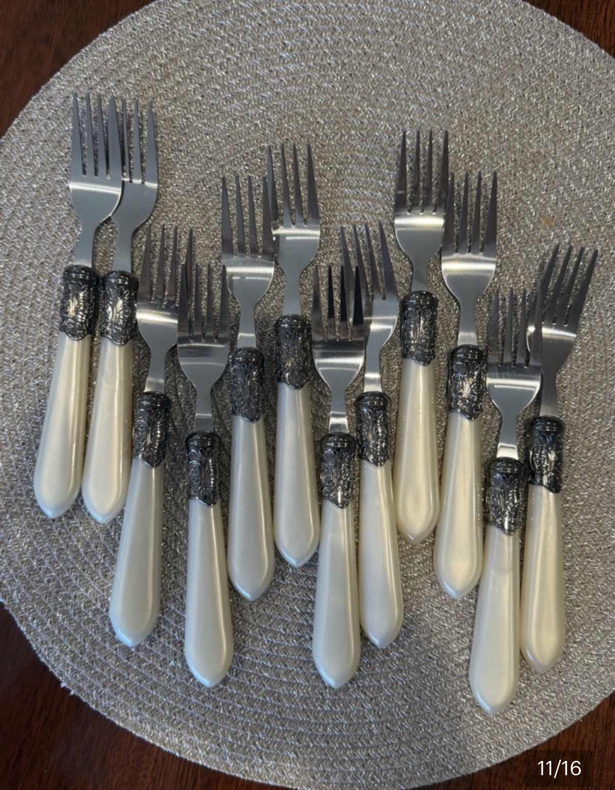 60 Piece Ivory Decorative Handle Flatware Set, Forks, Knives, Spoons, Teaspoons