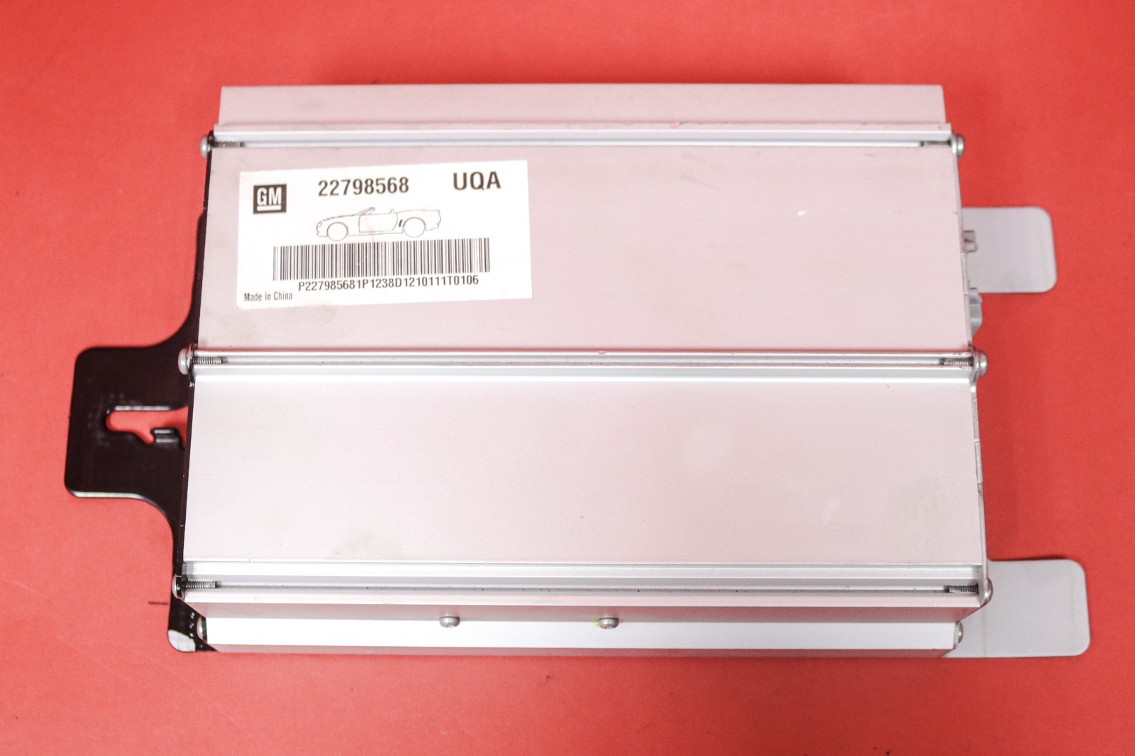 2011-2015 Chevrolet Camaro Convertible Amp Amplifier OEM 22798568 *USED*