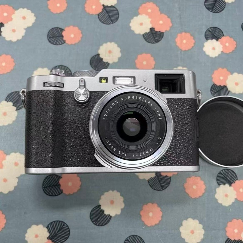 Fujifilm X100F 24.3 MP APS-C Digital Camera w/23mm f2 Lens Tested Built-in Wi-Fi
