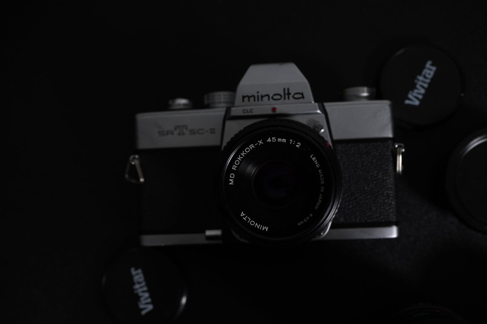 Minolta SRT SC-II Camera With Vivitar Lenses & Caps