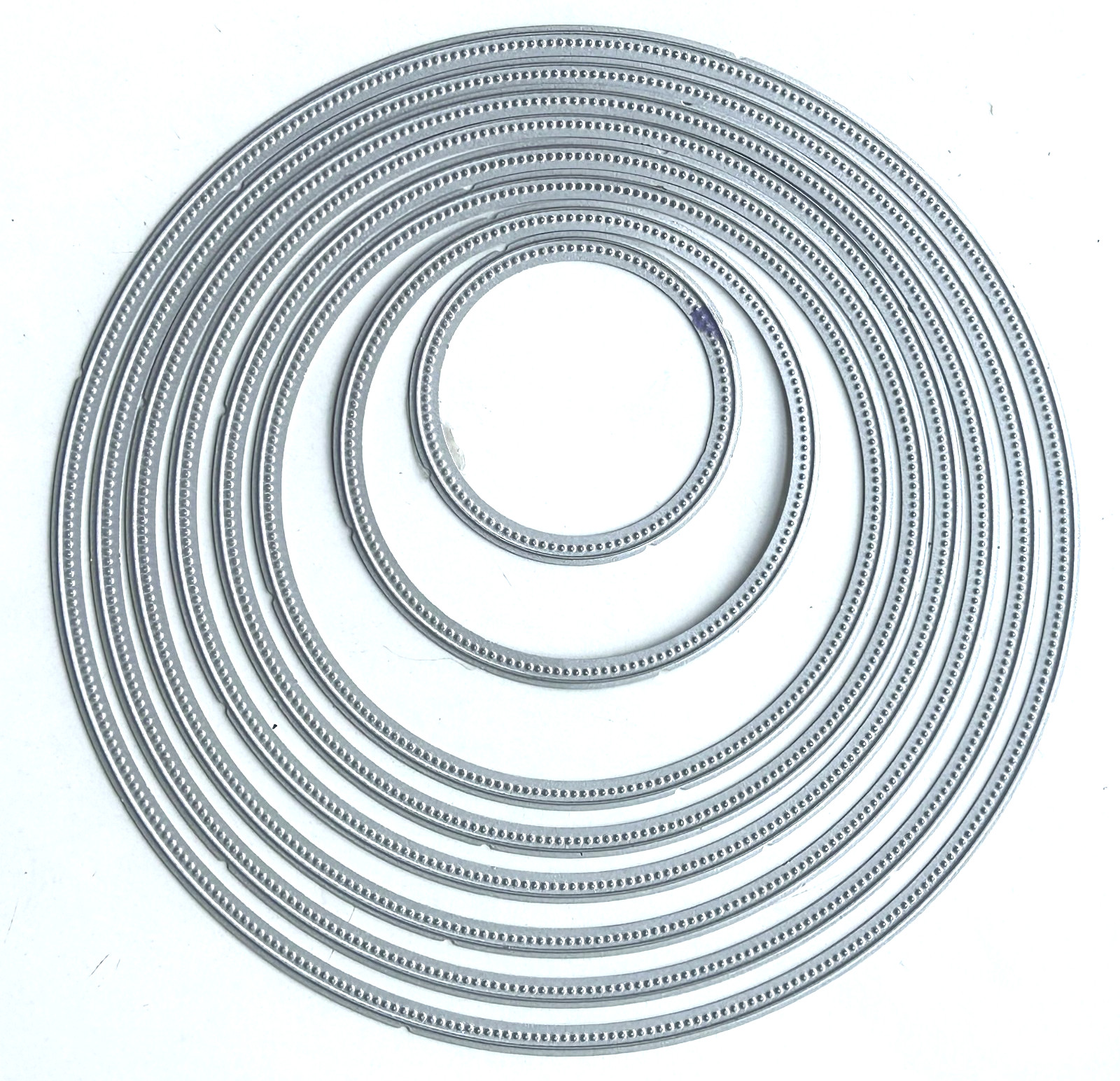 Preowned Pin Dot Circle Die Set A Circular Metal Die Set From 2" Diam to 6" Diam