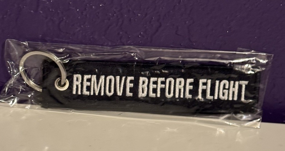 Gulfstream Aerospace Remove Before Flight Keychain Aviation Jet Plane Tag Rare