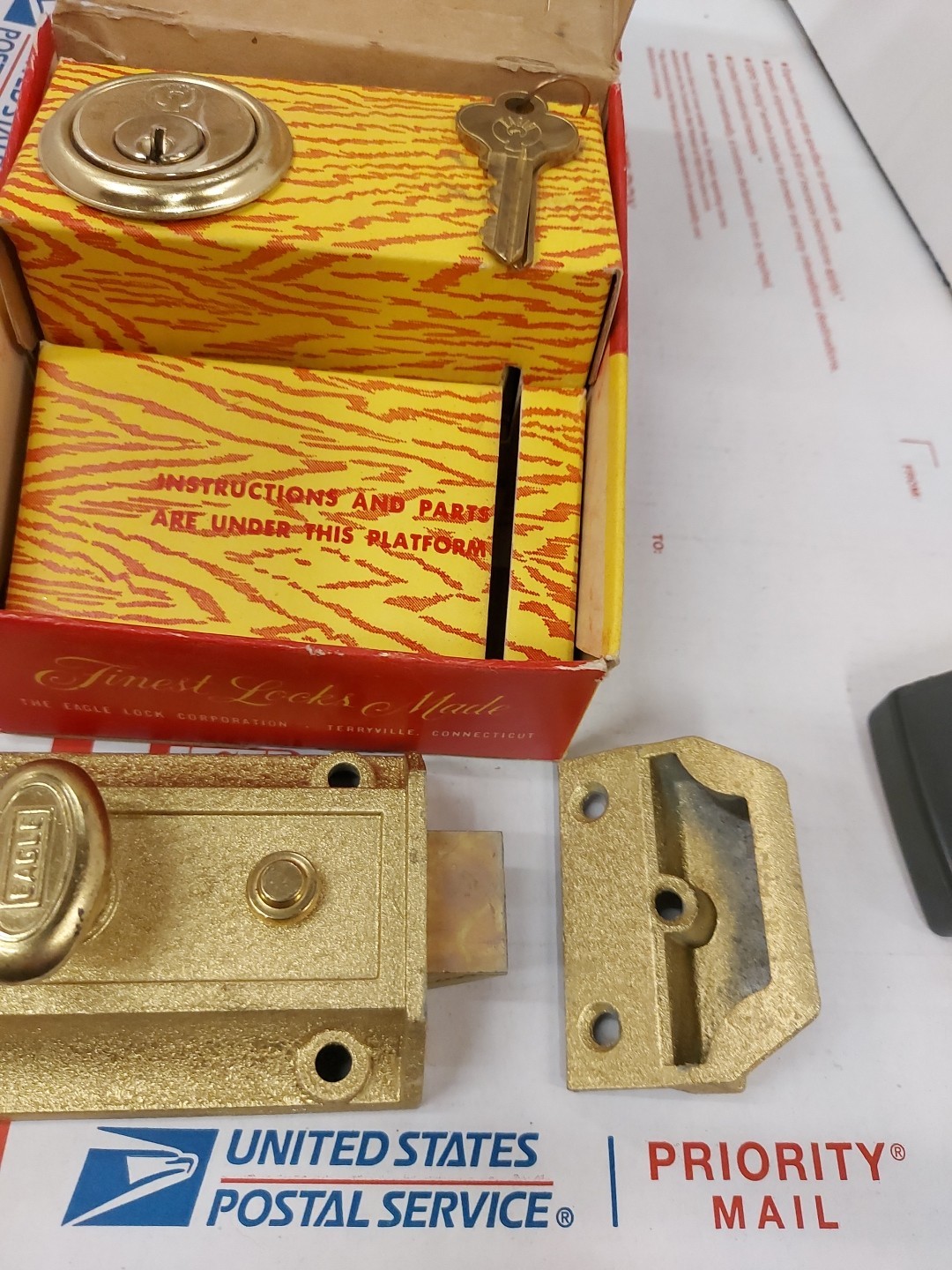Eagle Knight Latch Original Box 3500BLY Never Used NOS