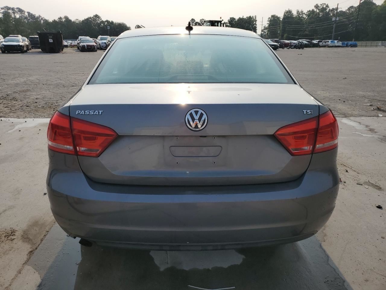 PASSAT 2015 Glove Box 4983770