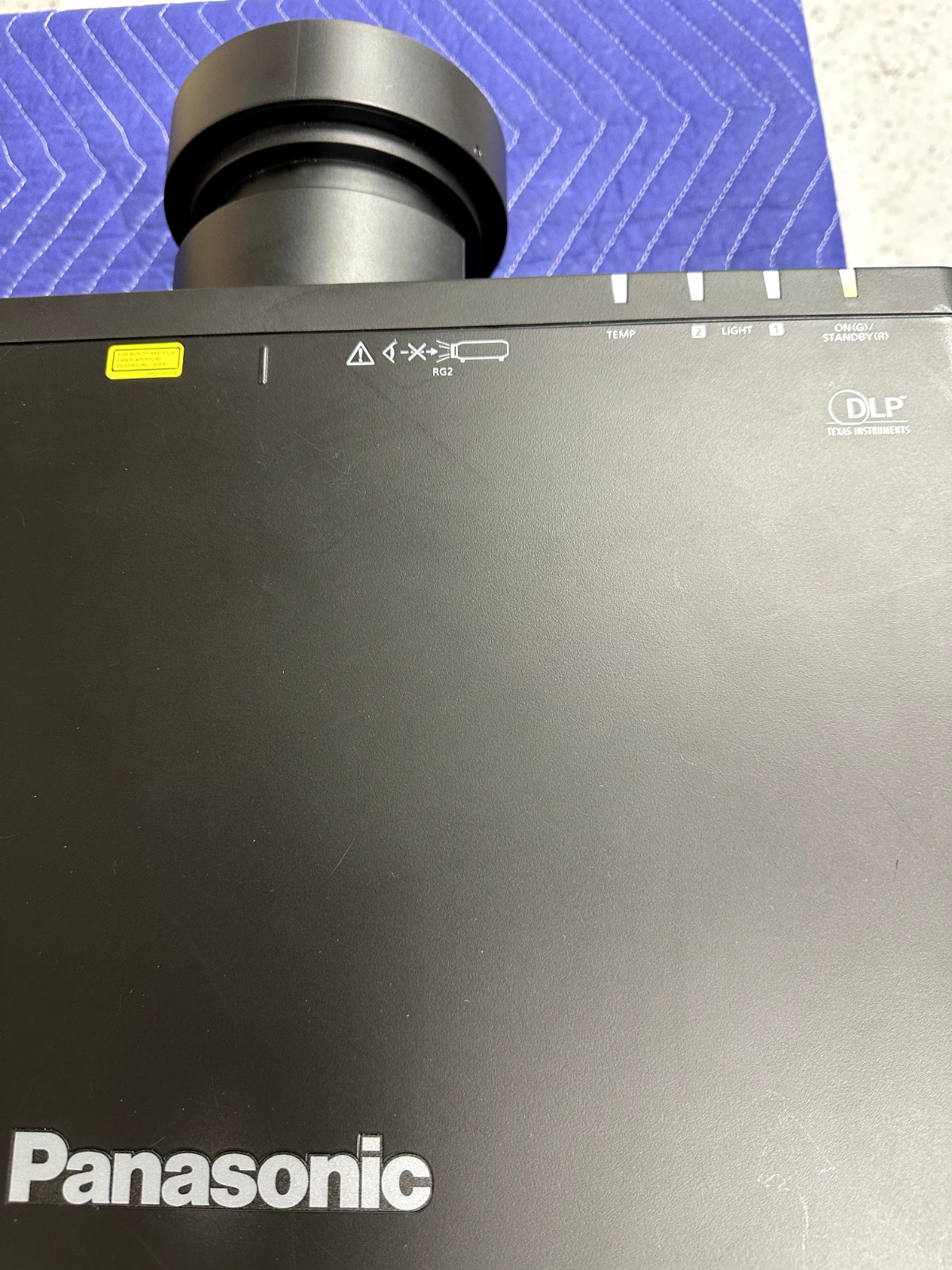 PANASONIC PT-REQ80