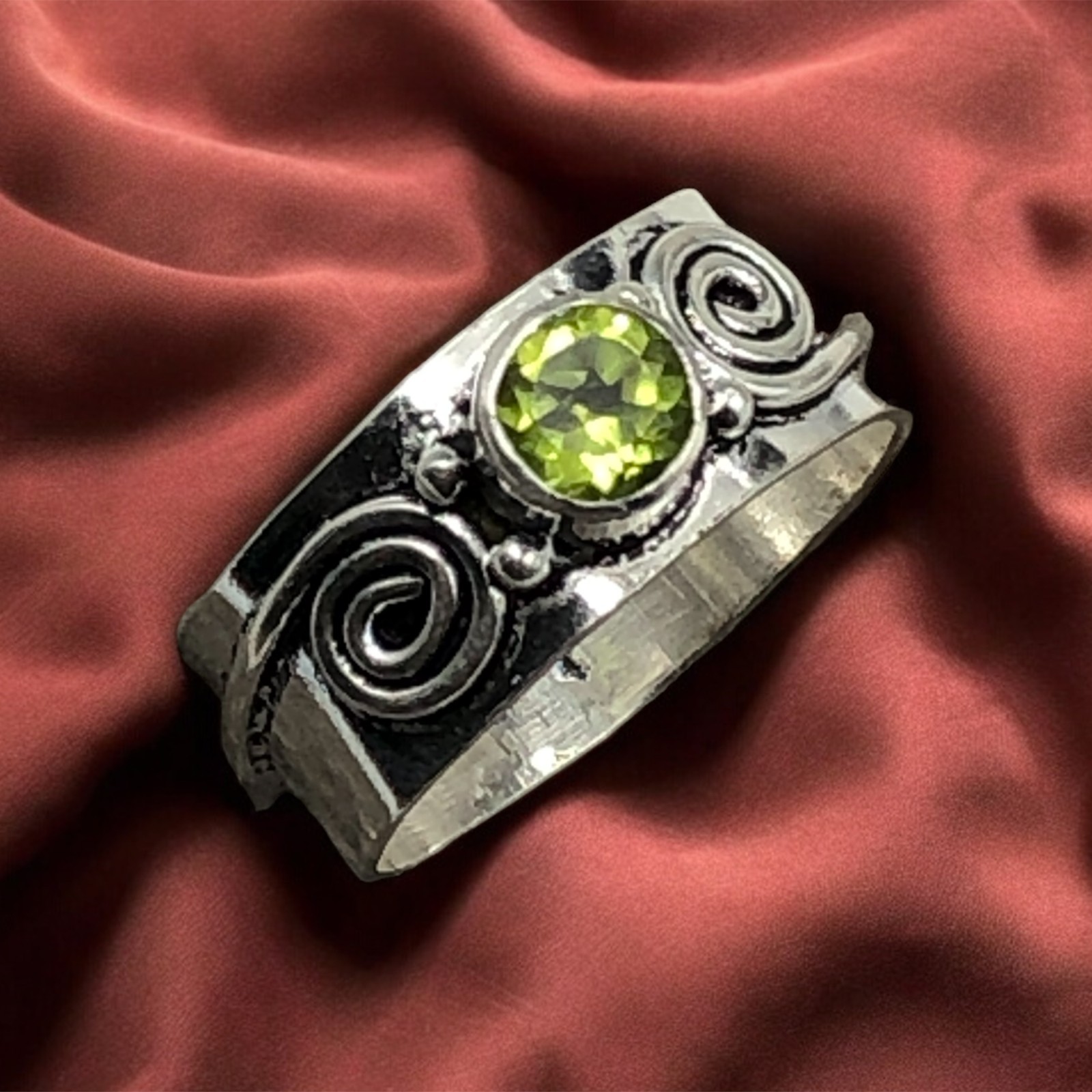 Natural Peridot Gemstone 925 Sterling Silver Ring All Size Gift For Men/Women DO