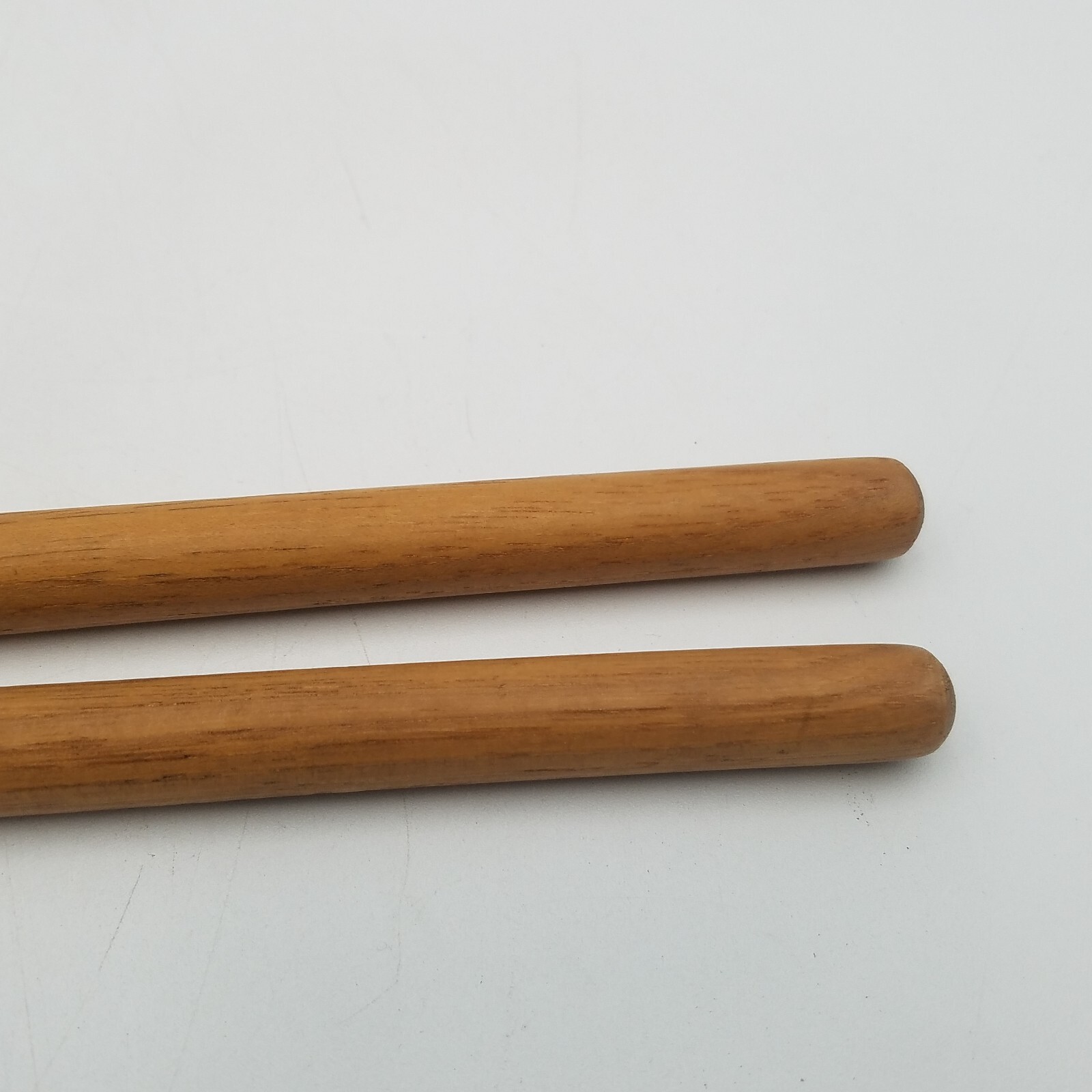 Pair of VTG Sounder 5A Wood Drumsticks 16"