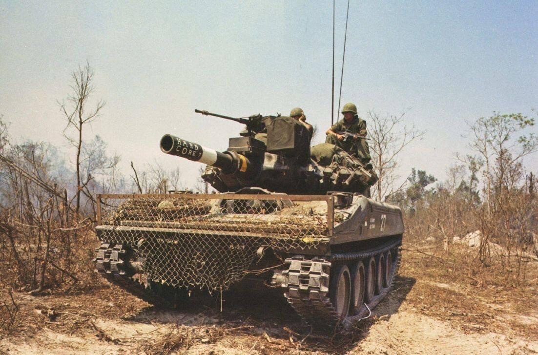 Vietnam War Photo  /  US Army M551 Sheridan Tank in Vietnam  COLOR Photo  8317