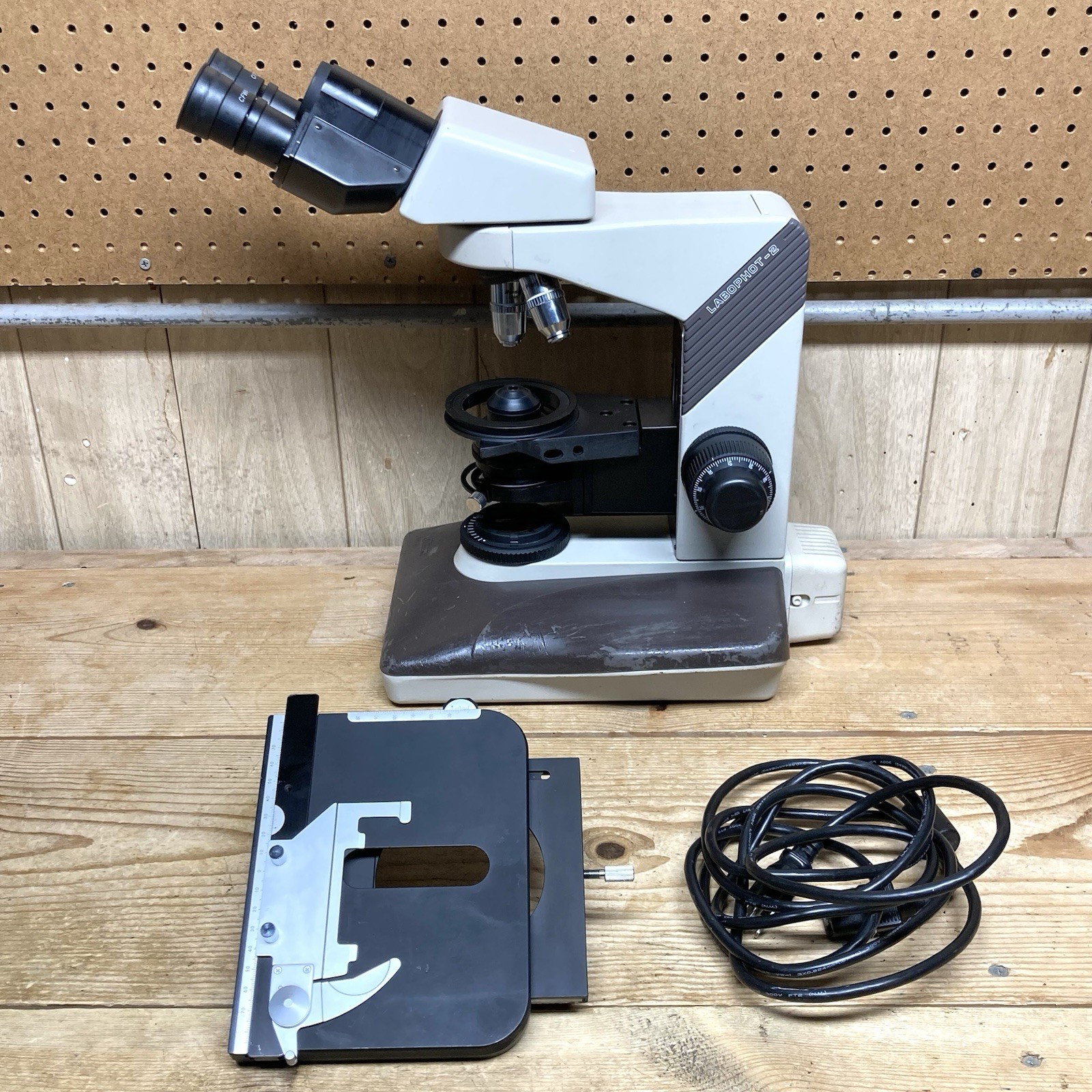 Nikon Labophot 2 Binocular Microscope W/ 3 Objectives - READ DESCRIPTION