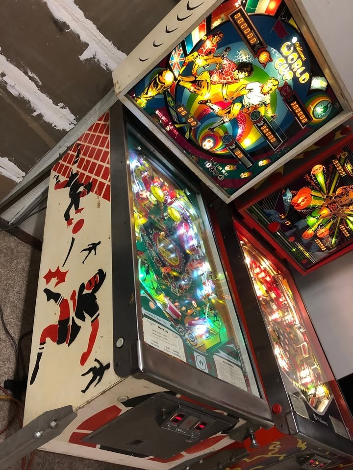 Williams World Cup Pinball machine
