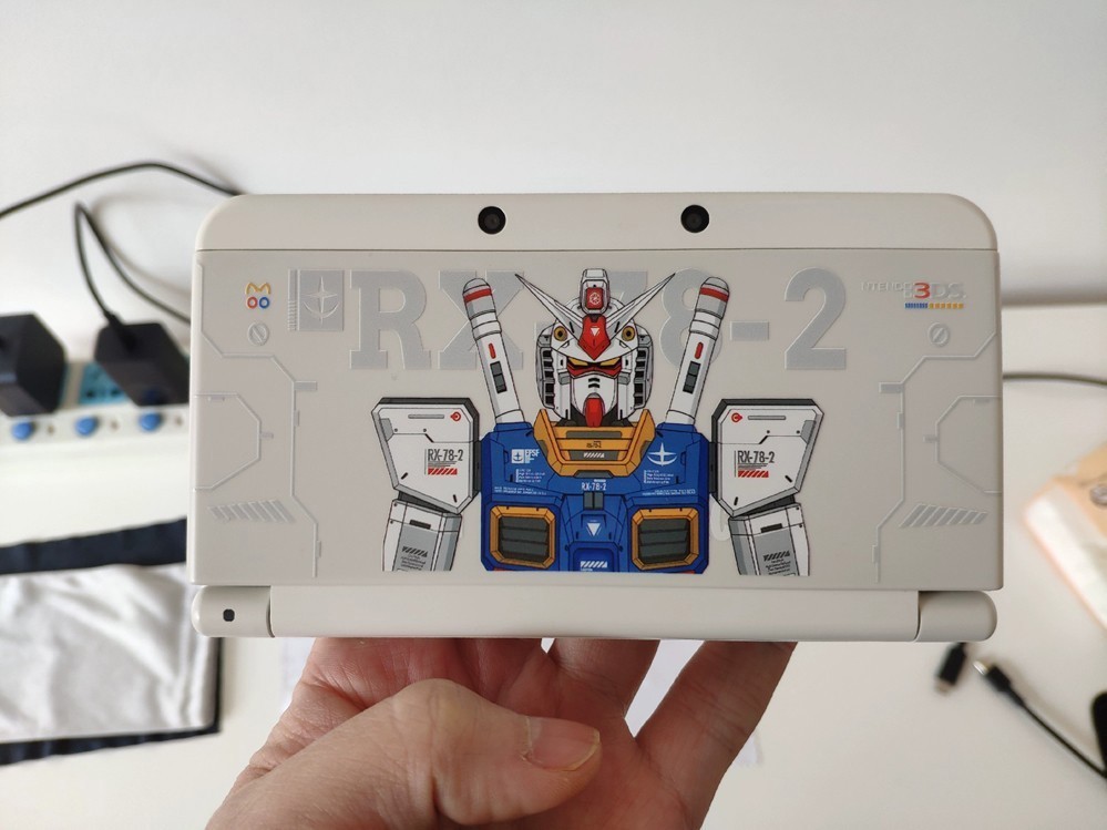 Gundam RX-78-2 Themed Replacement Front & Back Plates for Nintendo New 3DS shell