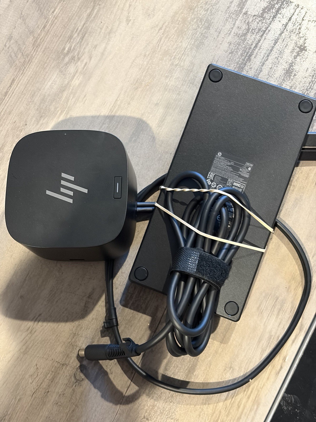 Hp Docking Station Kit With Power And USB Magnetically Attached