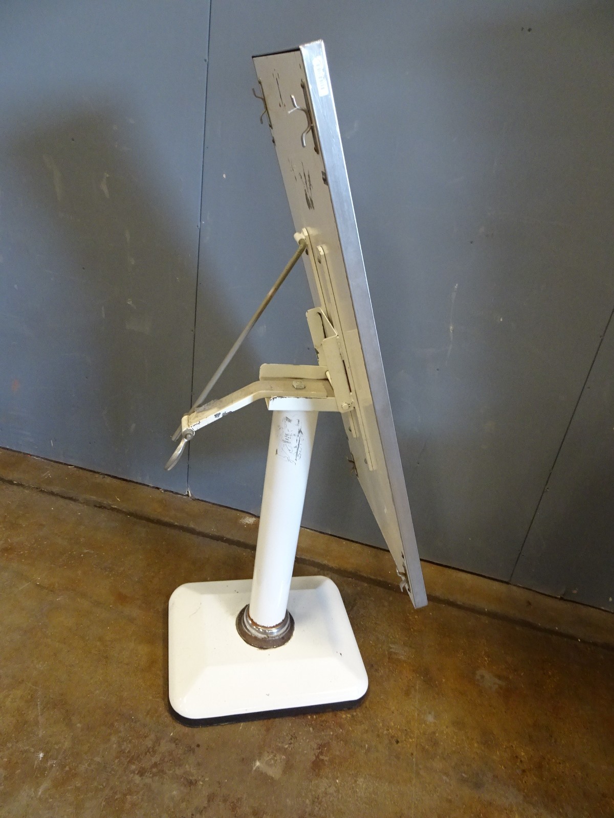 Stainless Steel Tilting Veterinary Exam / Surgery Table