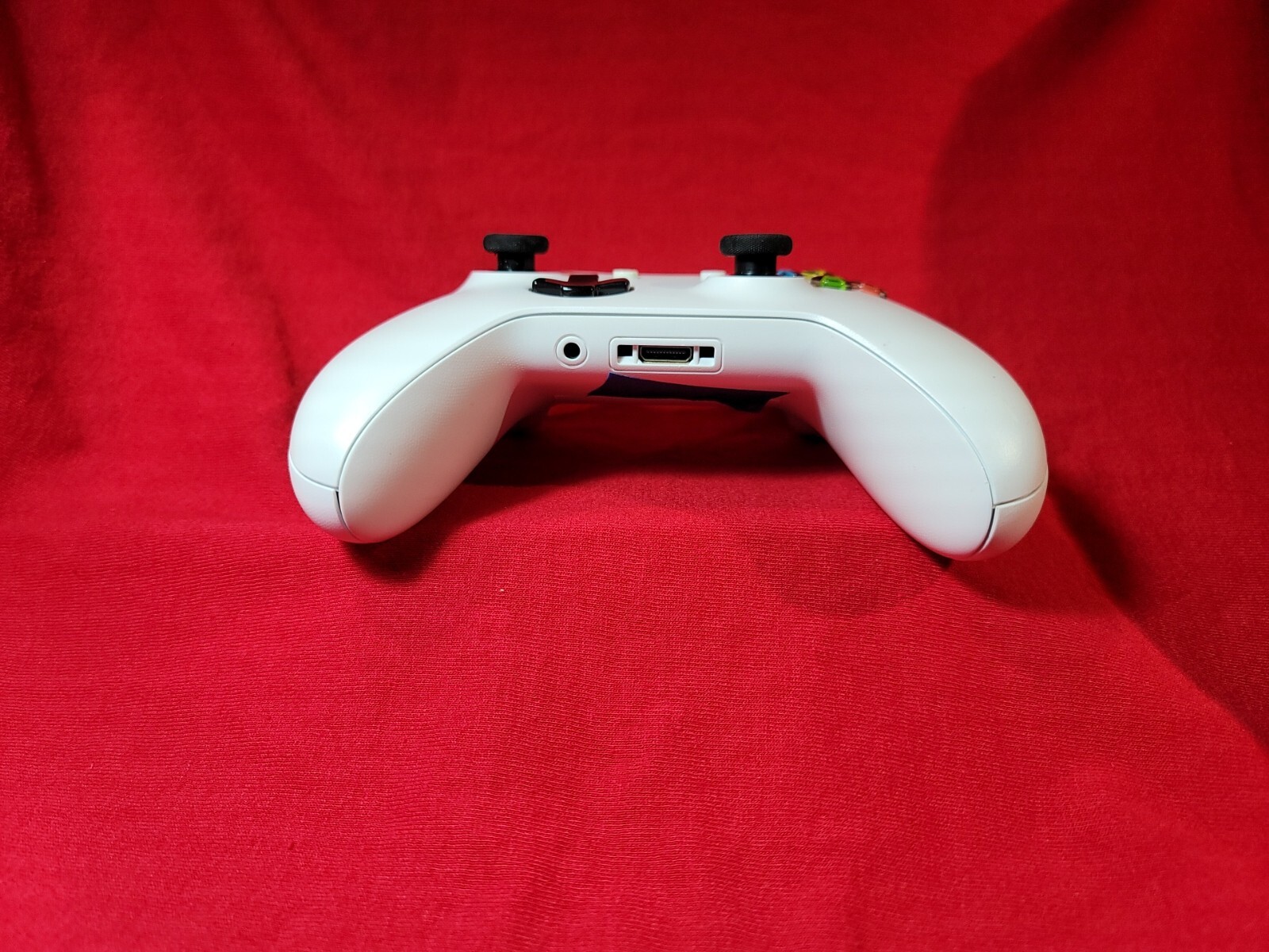 Xbox One Wireless Controller 1708 White (New Joysticks) Check Description