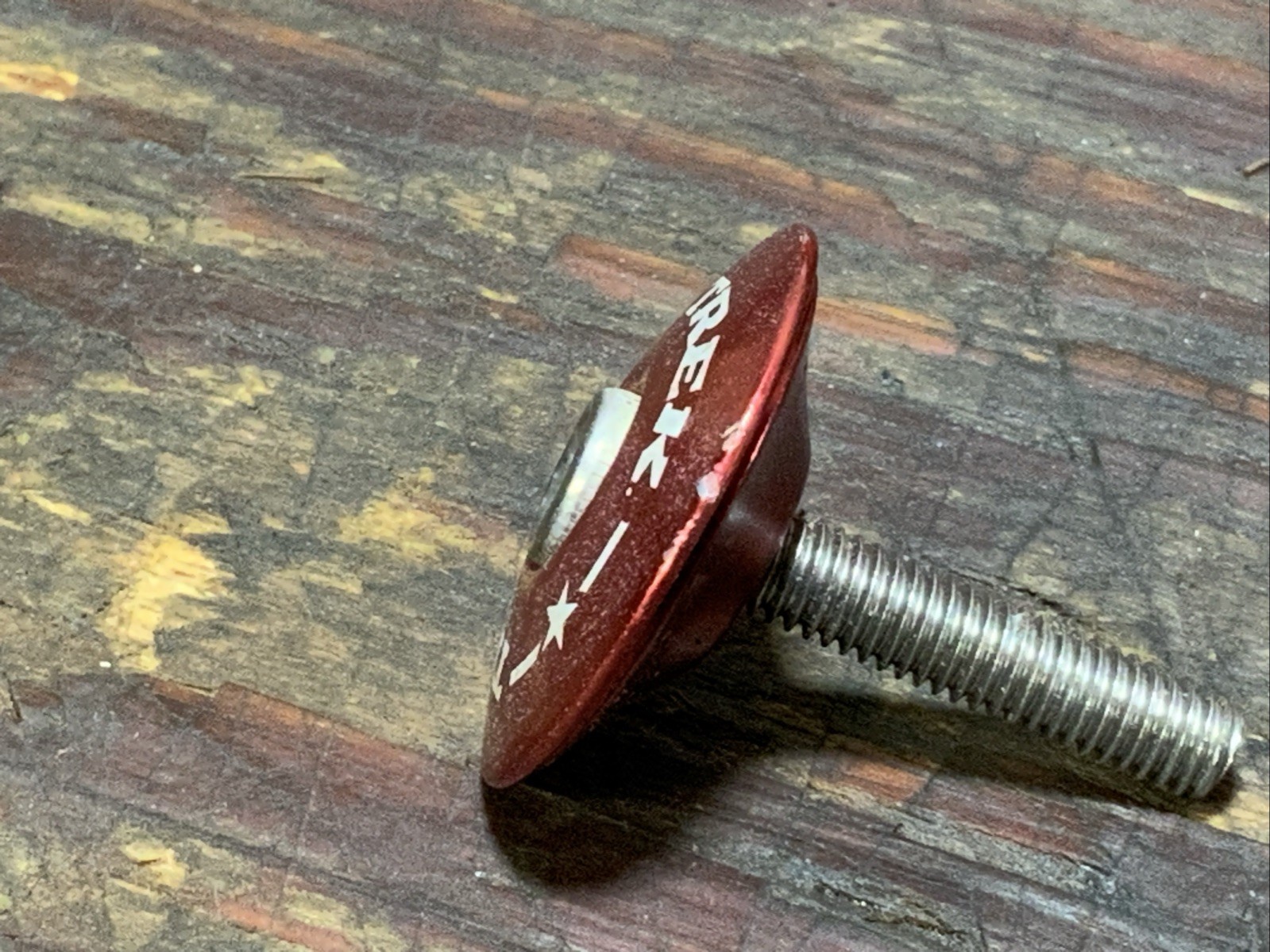 Trek Fork Headset Top Cap Red 90s MTB Bolt 1 1/8 Threadless MTB BMX Rasta