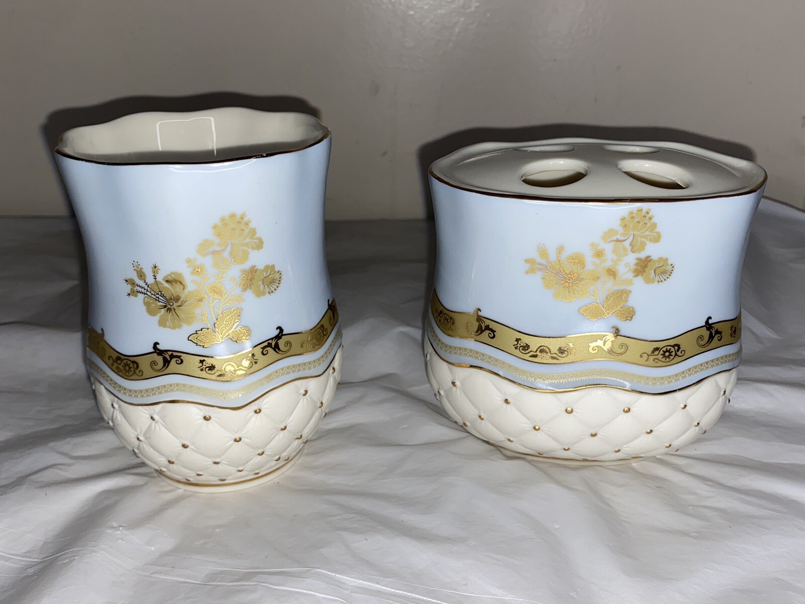 VTG Croscill Napoleon Ceramic Bathroom Tumbler Tooth Brush Holder Blue & Gold