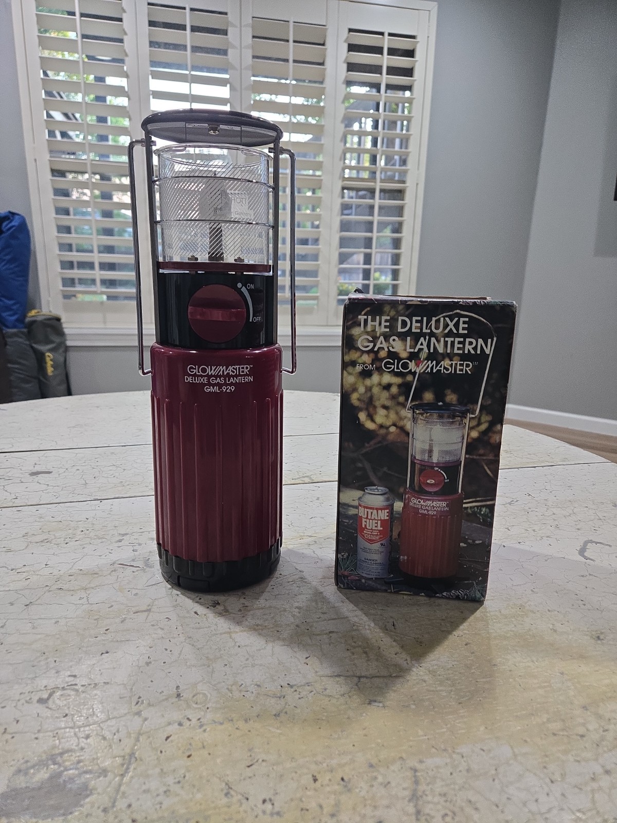 Glowmaster Deluxe Gas Lantern  GML-929 Red
