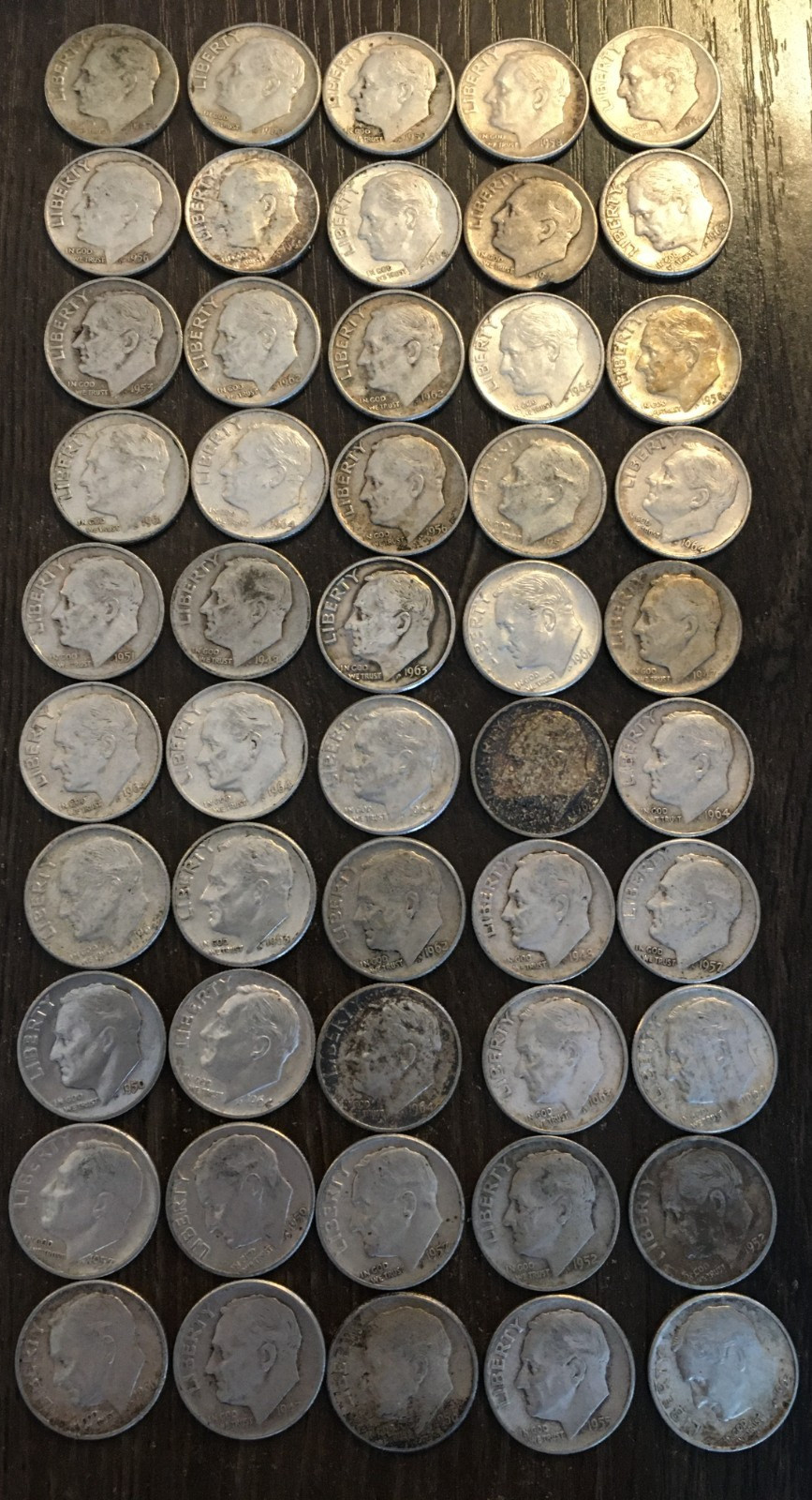 Lot of 50 90% Silver 1940’s-1964 Roosevelt Dimes, some are Uncirculated (F277)