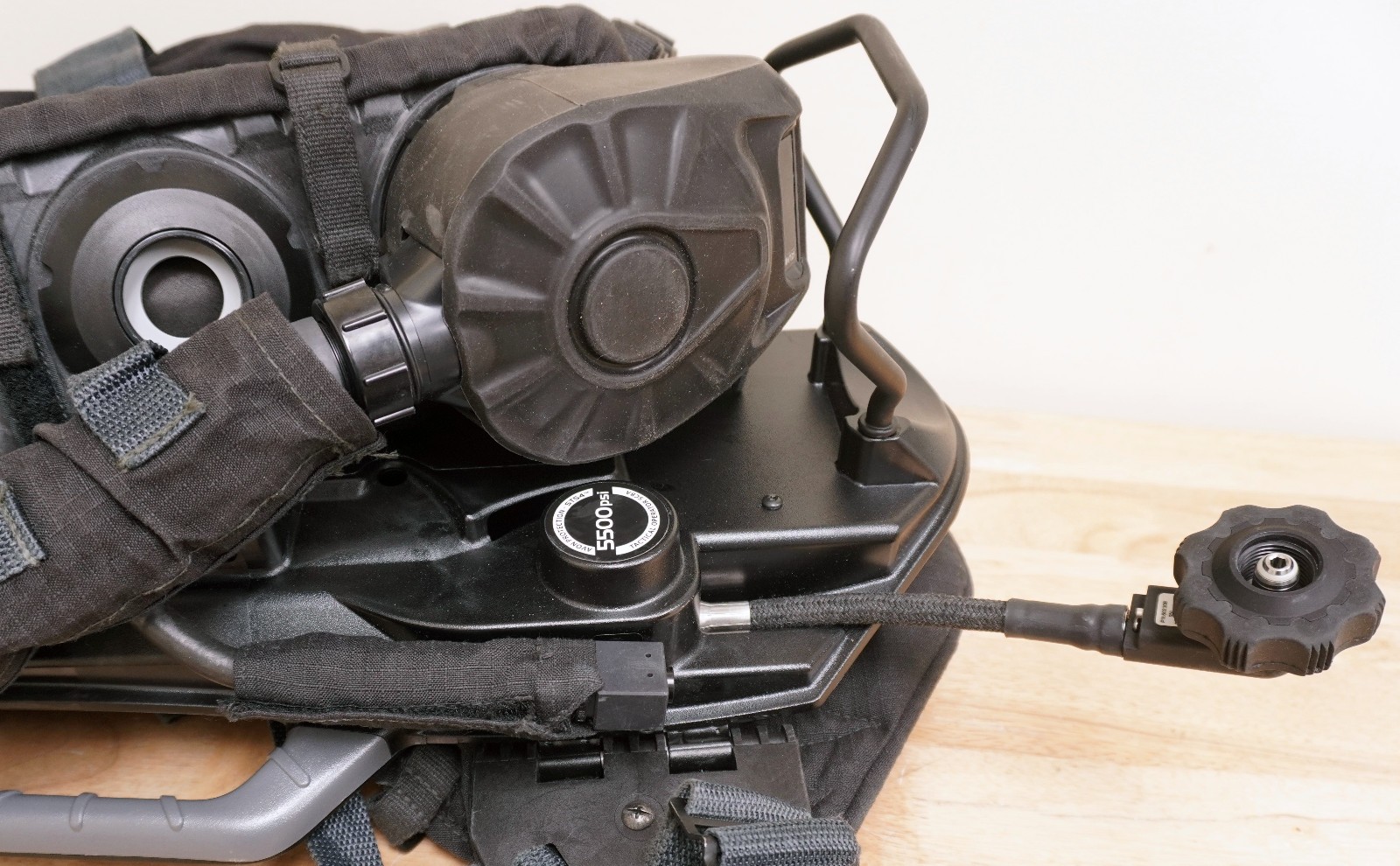Avon Protection ST54 Self-Contained Breathing Apparatus Tactical Operator SCBA