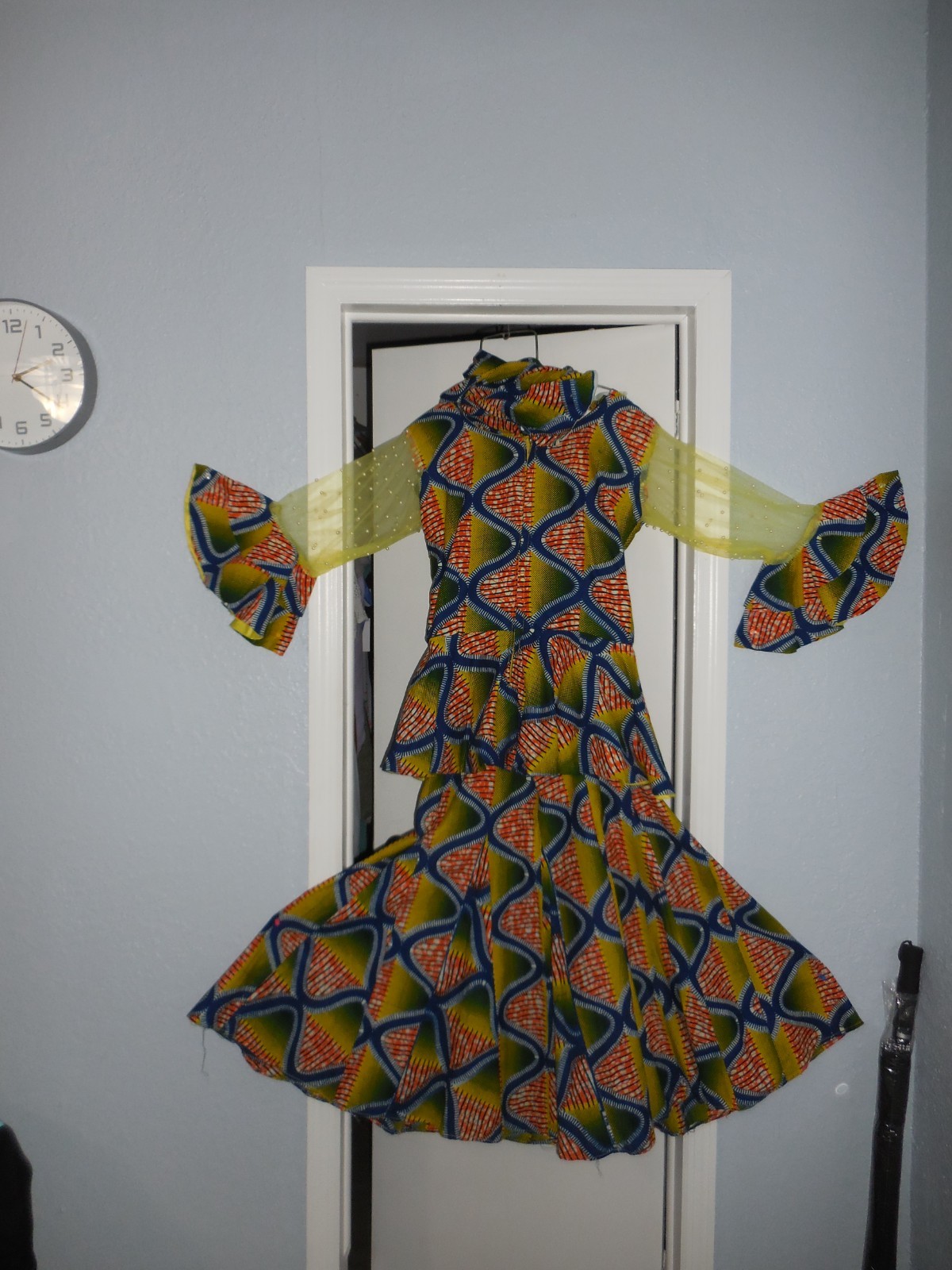 BEAUTIFUL LADIES AFRICAN YELLOW LONG HAND LACE BLOUSE ANKARA SKIRT AND BLOUSE
