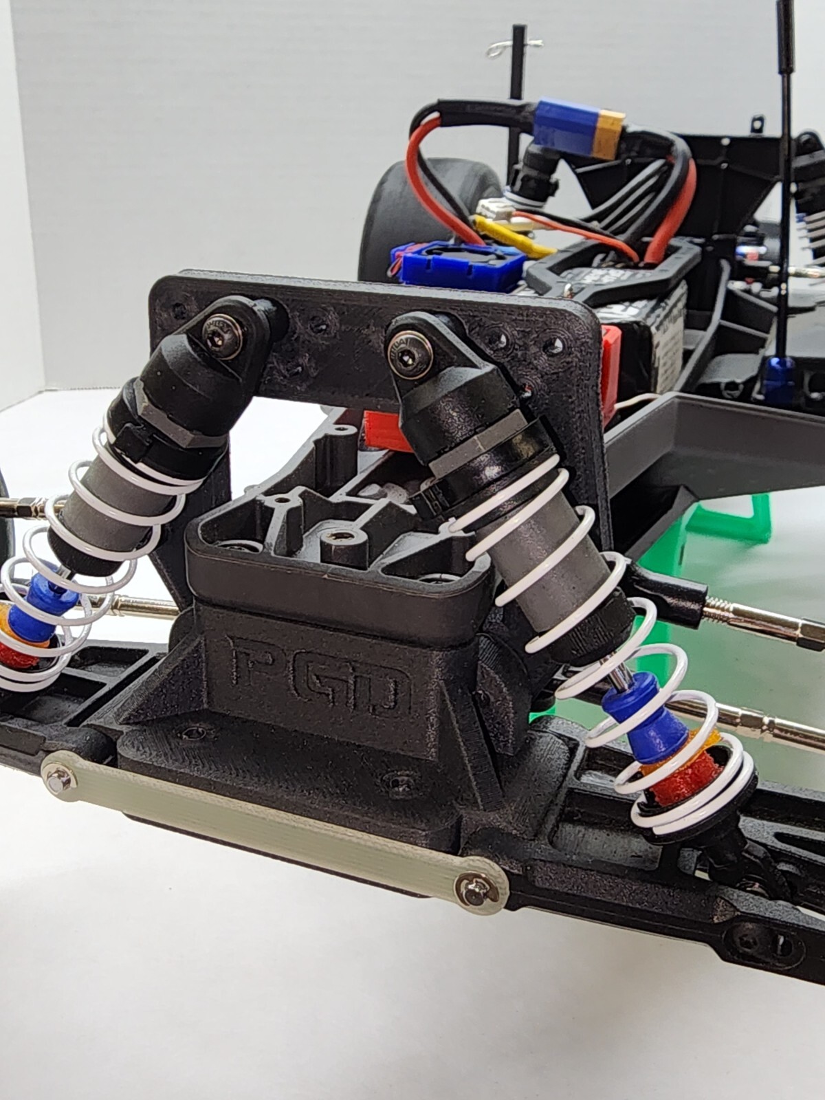 Traxxas Drag Slash 0 Degree Bulkhead with Adjustable Shock Mount