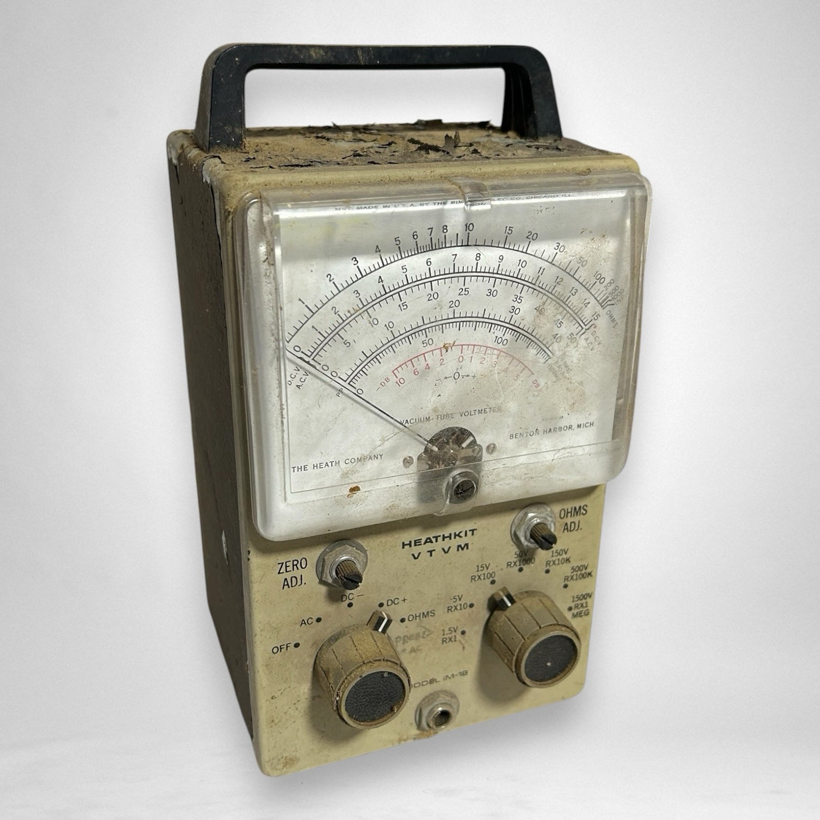 Heathkit IM-18 VTVM Vacuum Tube Voltmeter - Powers On