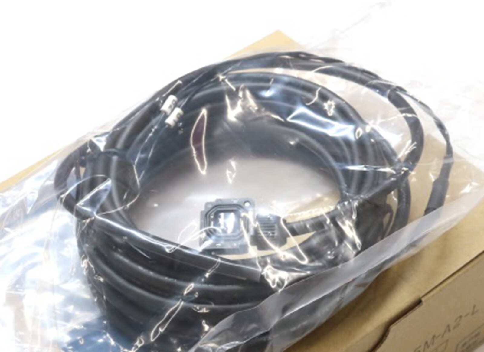 NEW MITSUBISHI MR-BKS1CBL5M-A2-L Servo Cable one