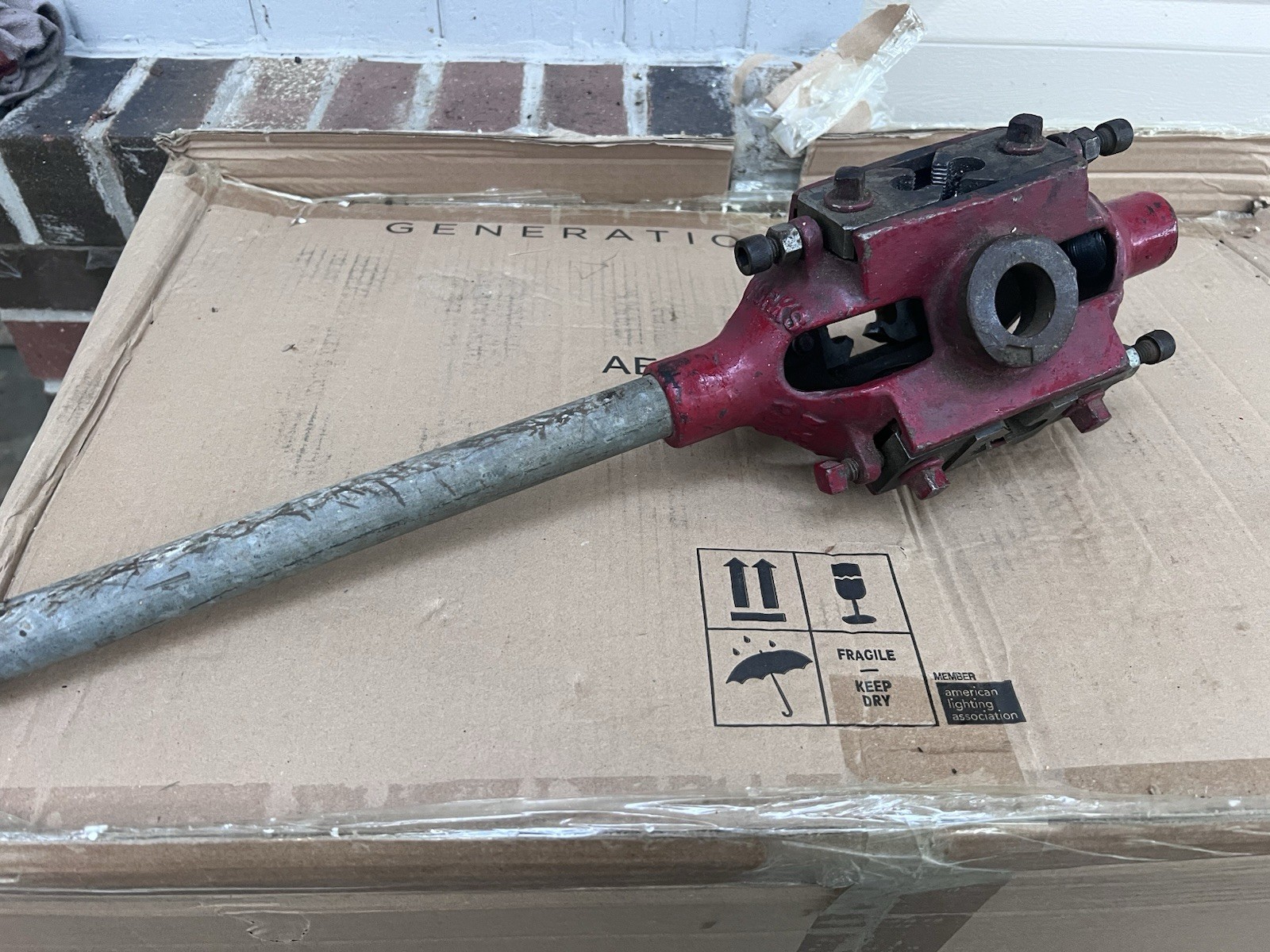 Manual Pipe Threader Handle & Dies Armstrong Works 3 Way Stock Tool