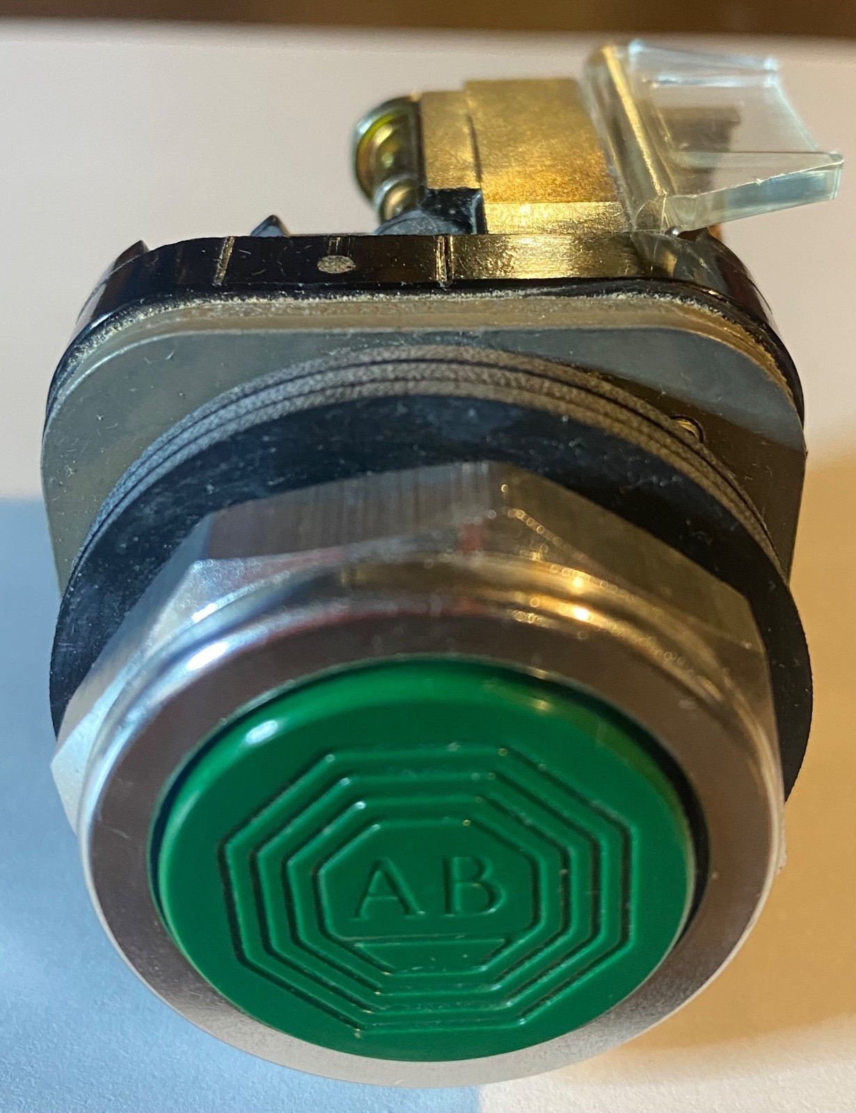 Allen Bradley 800T-A1 Series N Pushbutton Switch