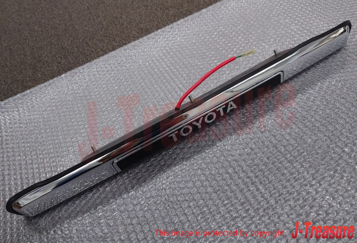 TOYOTA LAND CRUISER BJ60 FJ60 82-90 Genuine License Plate Lamp 81270-95A09 OEM