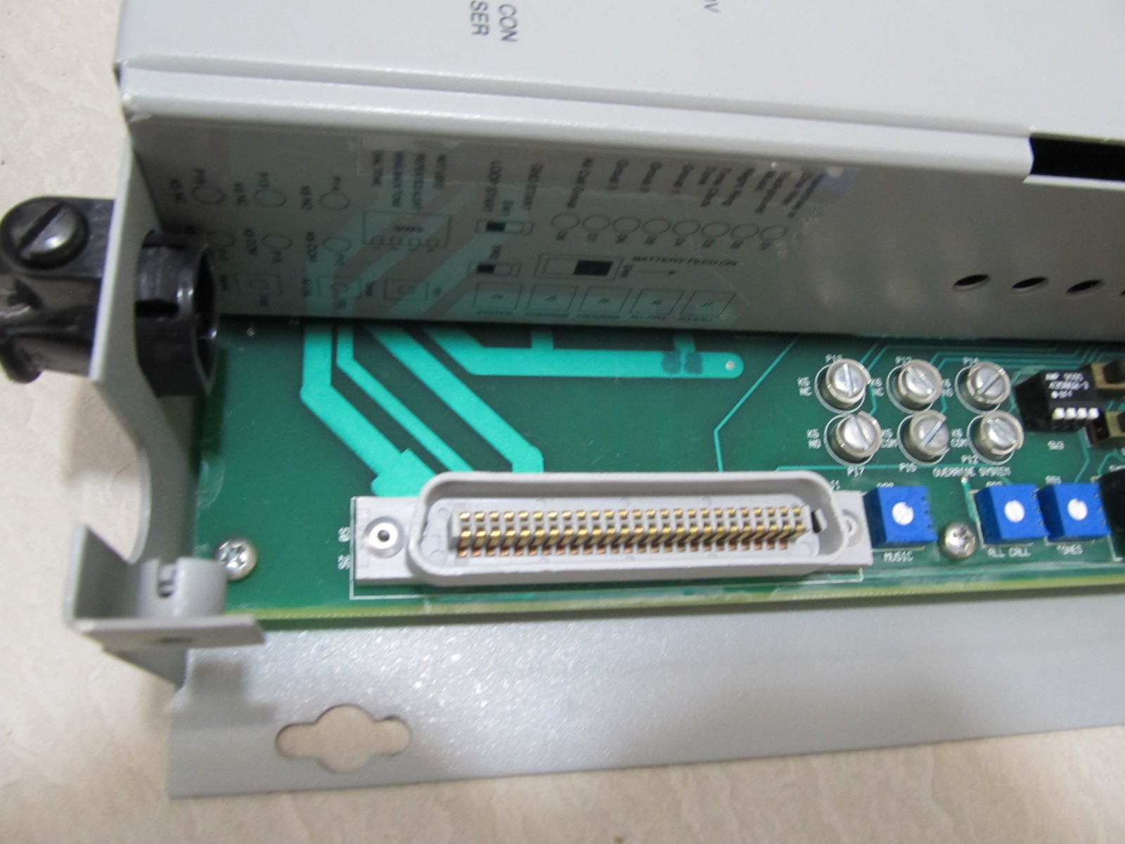 Valcom V-2006A 6-Zone 1-Way Page Control