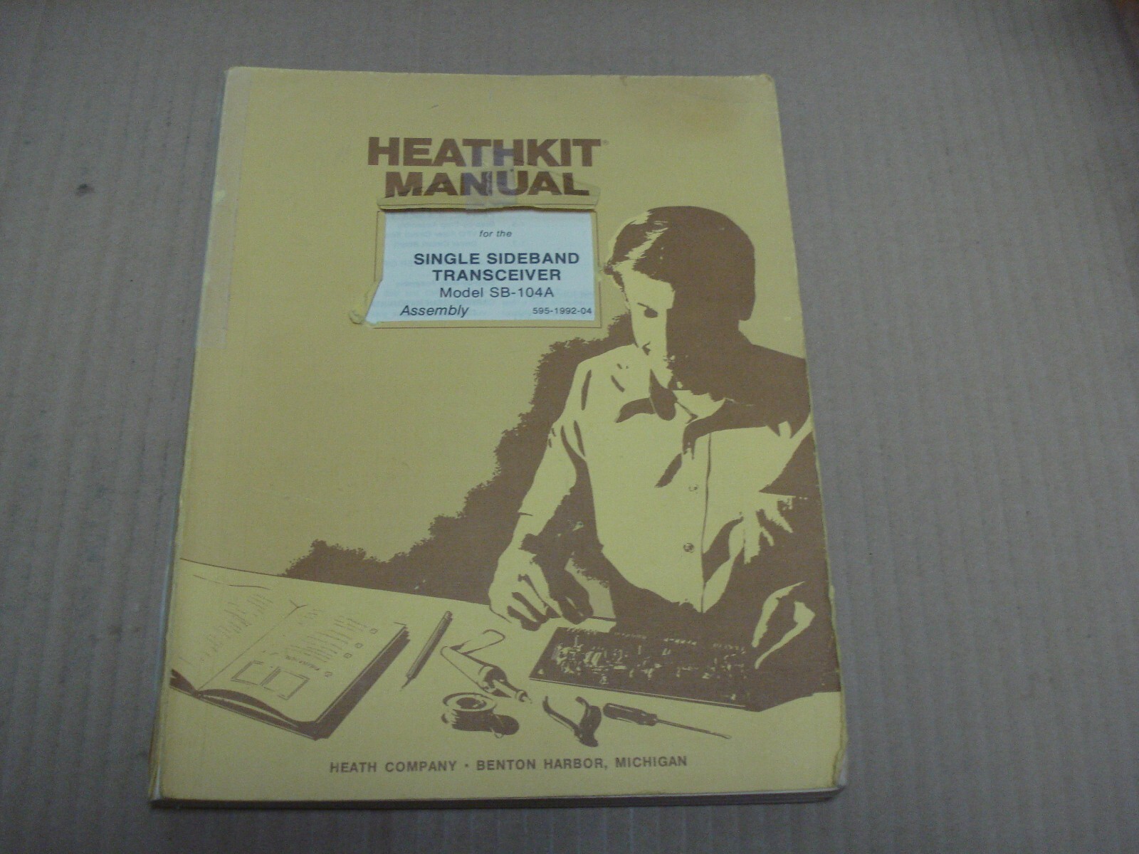 Heathkit Assembly Manual for the SB-104A Single Sideband Transceiver 1977