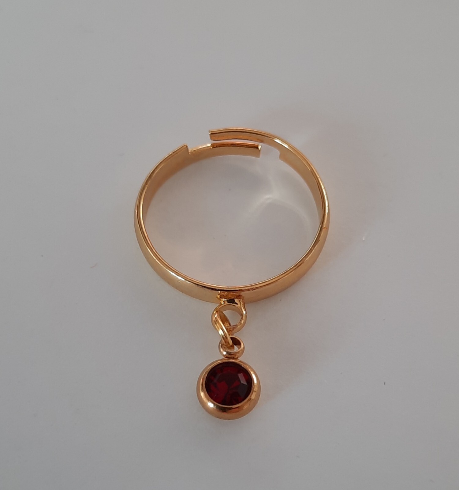Toe ring  (new and sealed) UK SELLER!