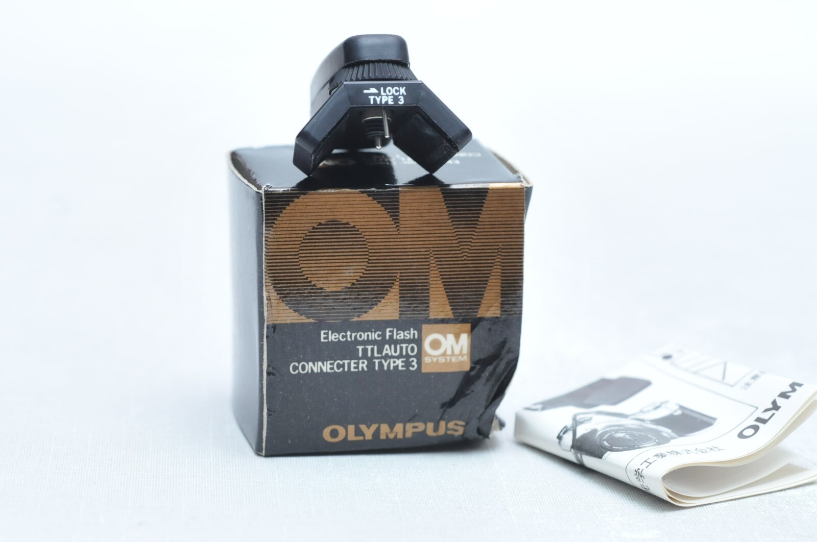 Olympus OM TTL Auto Electronic Flash Connector Type 3 for OM1, OM2, OM4