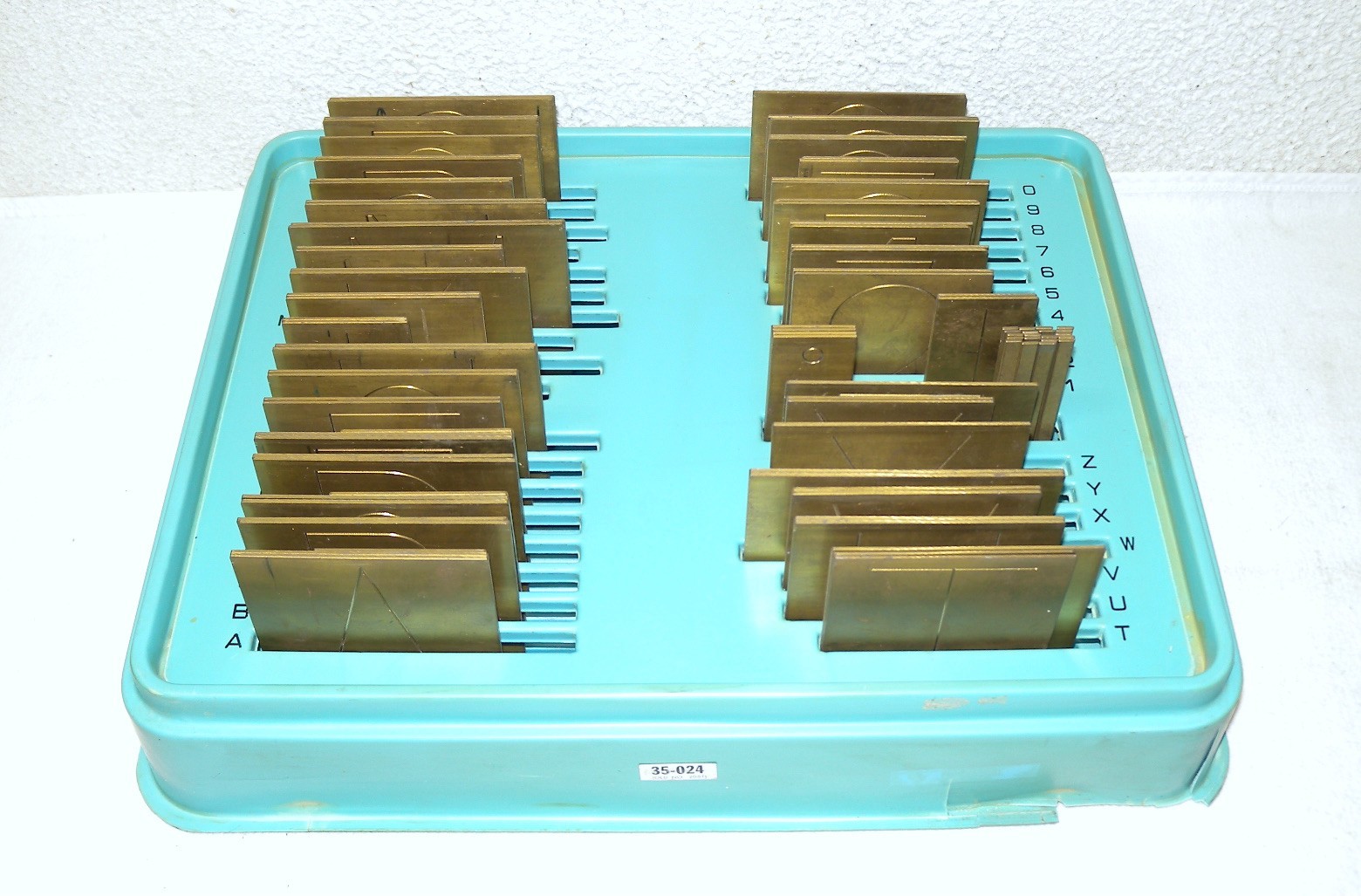 NEW HERMES ENGRAVOGRAPH 35-024 CONDENSED BLOCK FONT SET, 4" FONT TYPE SIZE