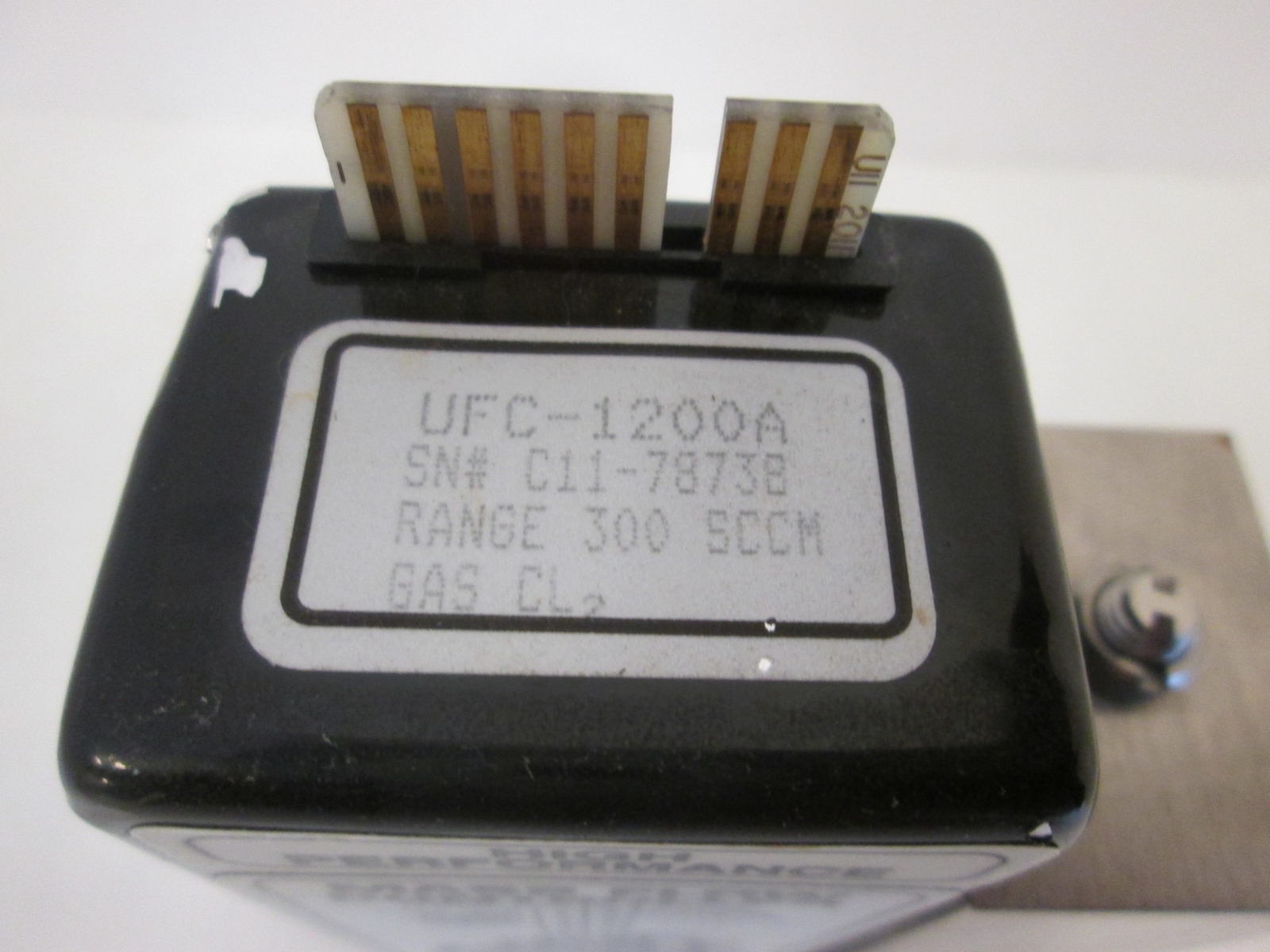 Unit Instruments, UFC-1200A, Mass Flow Controller, 300 SCCM, CL2, Used