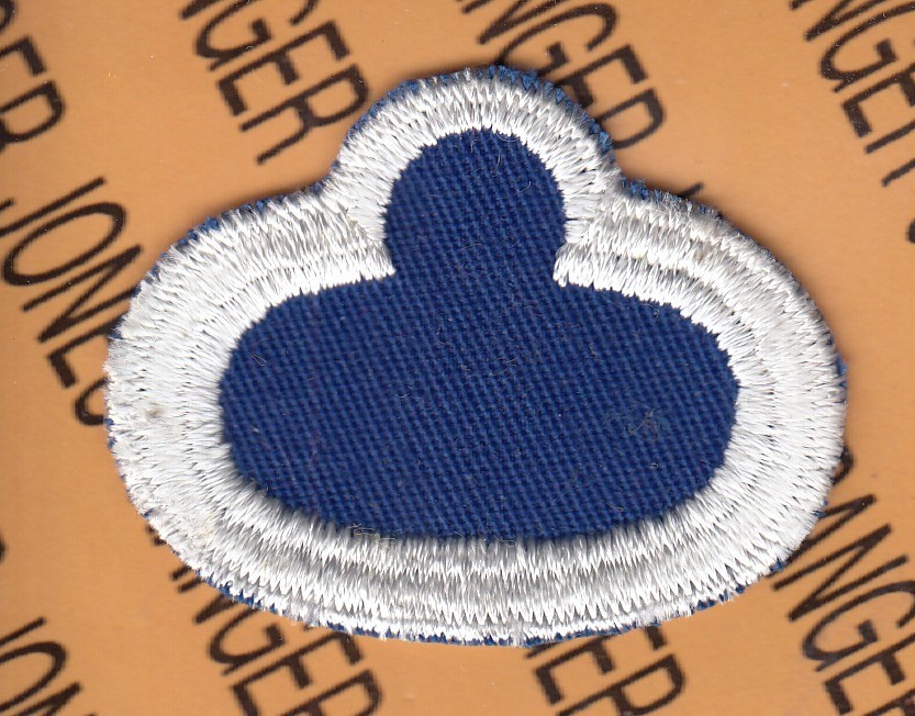 US Army 325th Airborne Infantry Regt 82nd Humped parachute oval patch c/e